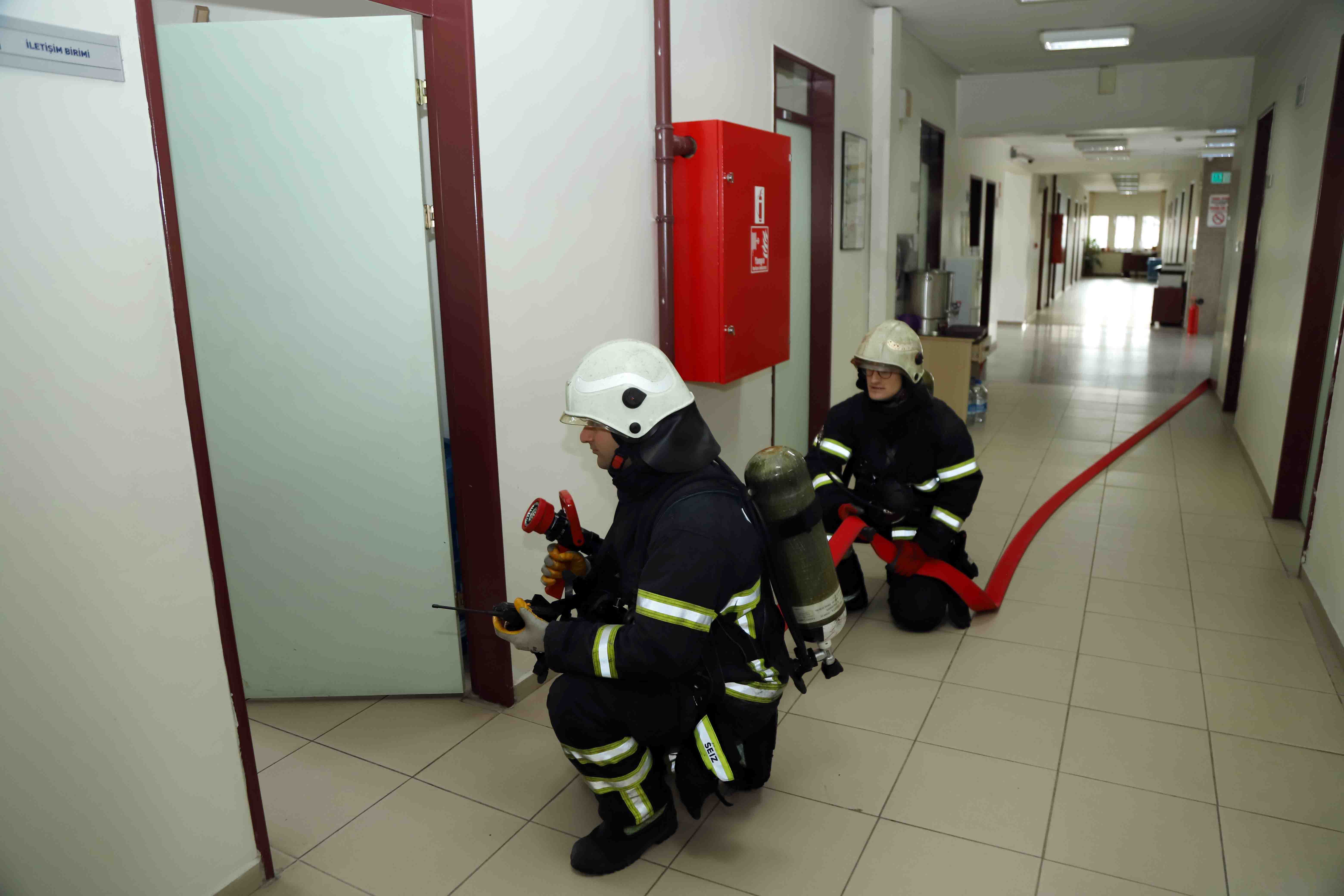 İSU GENEL MÜDÜRLÜĞÜ’NDE GERÇEĞİ ARATMAYAN AFET TATBİKATI