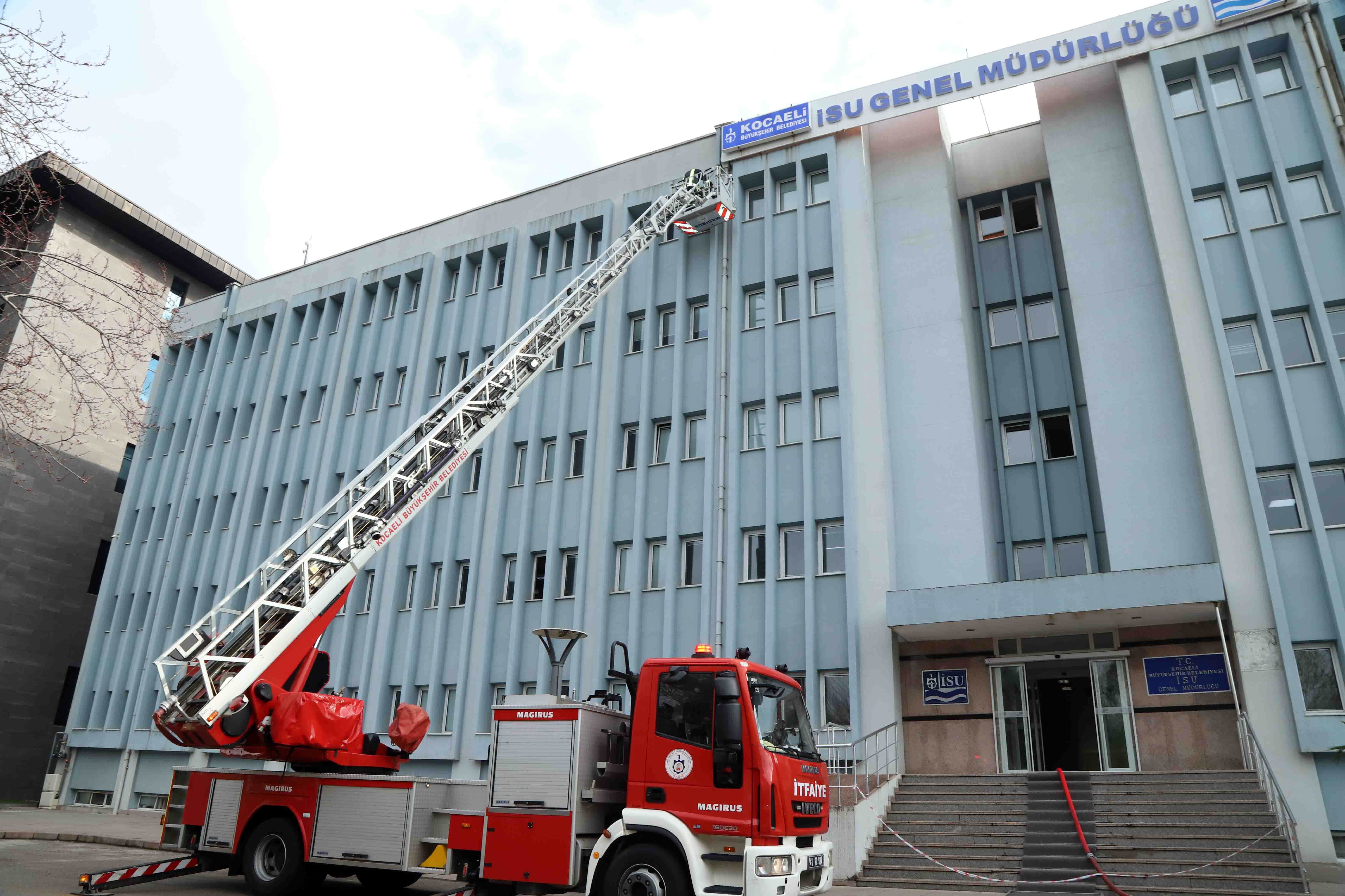 İSU GENEL MÜDÜRLÜĞÜ’NDE GERÇEĞİ ARATMAYAN AFET TATBİKATI