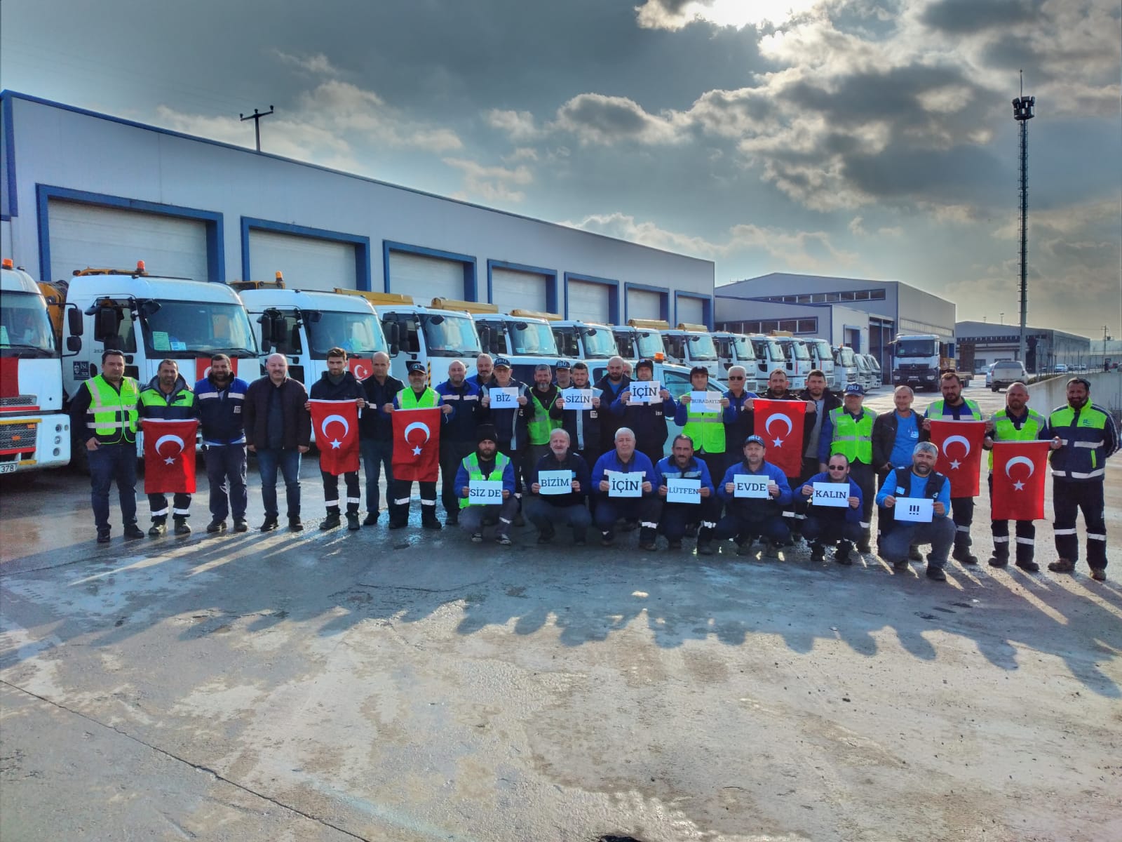 İSU EKİPLERİ 7 GÜN 24 SAAT SAHADA