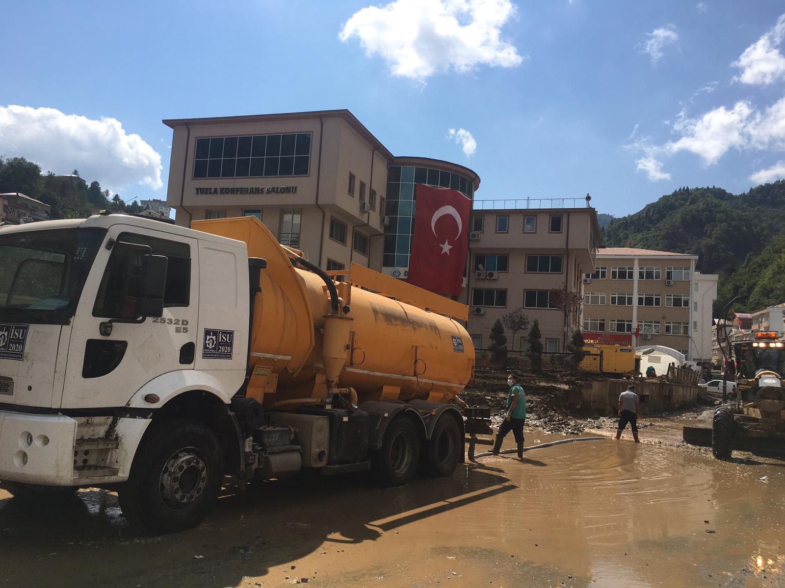 BÜYÜKŞEHİR'DEN GİRESUN'A YARDIM ELİ