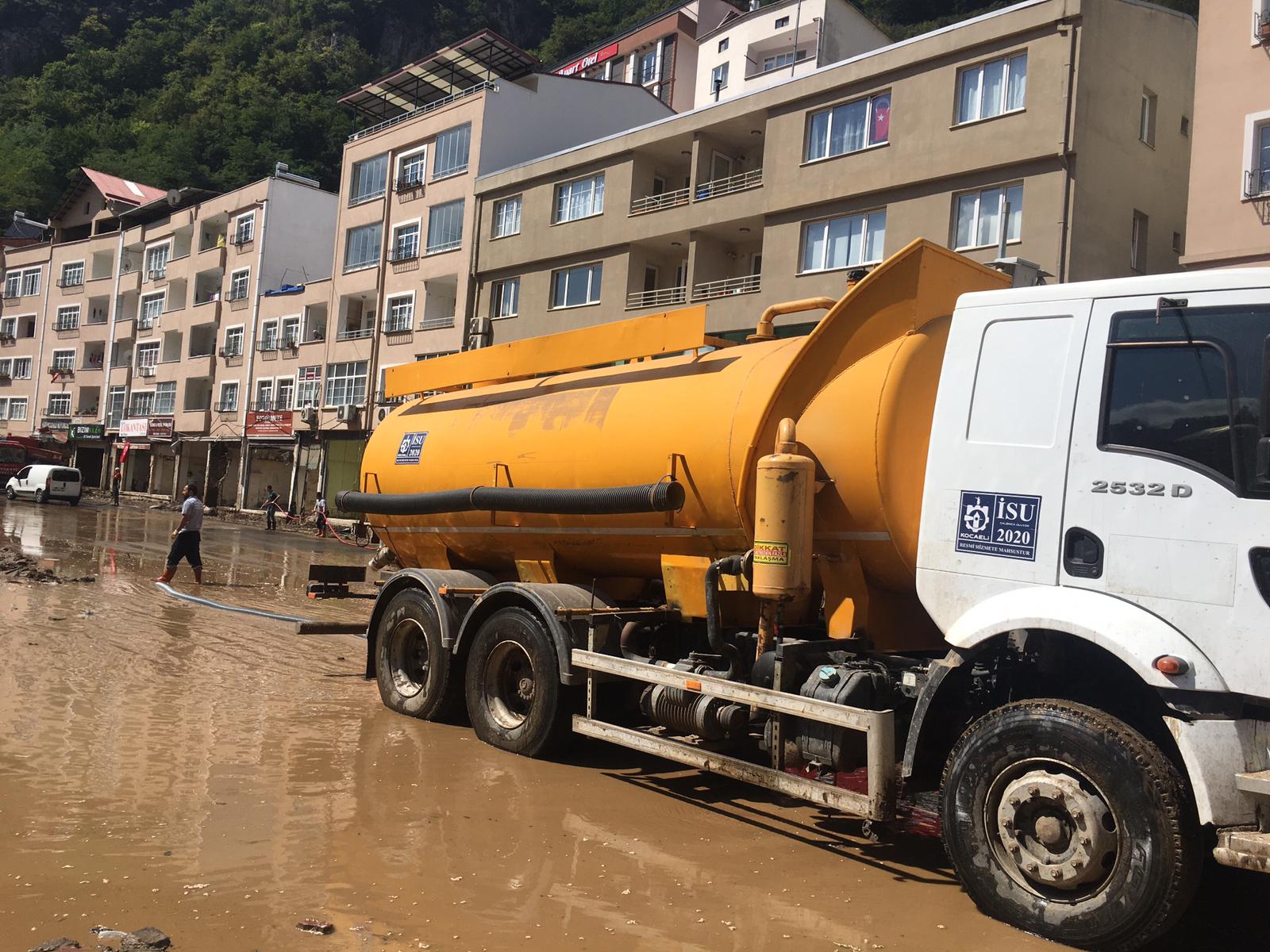 BÜYÜKŞEHİR'DEN GİRESUN'A YARDIM ELİ