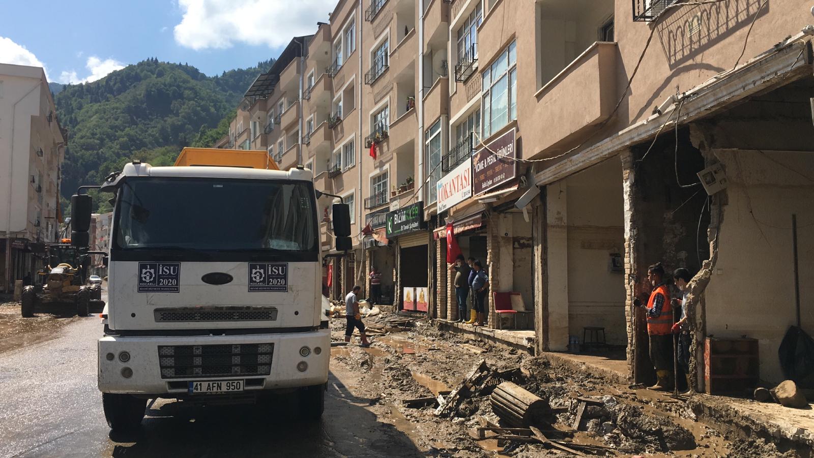 BÜYÜKŞEHİR'DEN GİRESUN'A YARDIM ELİ
