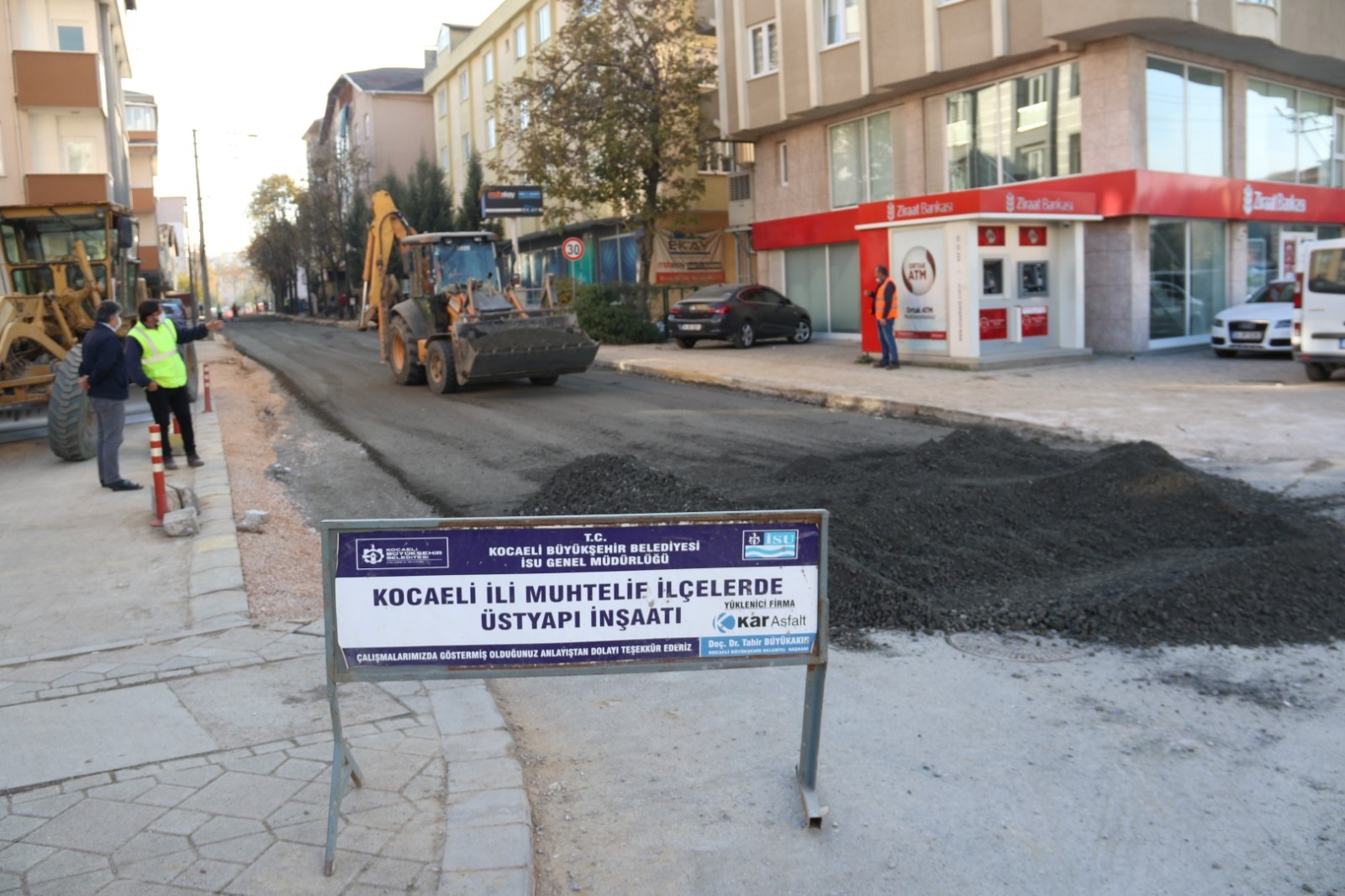 HAFTA SONUNDA GEBZE VE DİLOVASI YOLLARI ASFALTLANDI