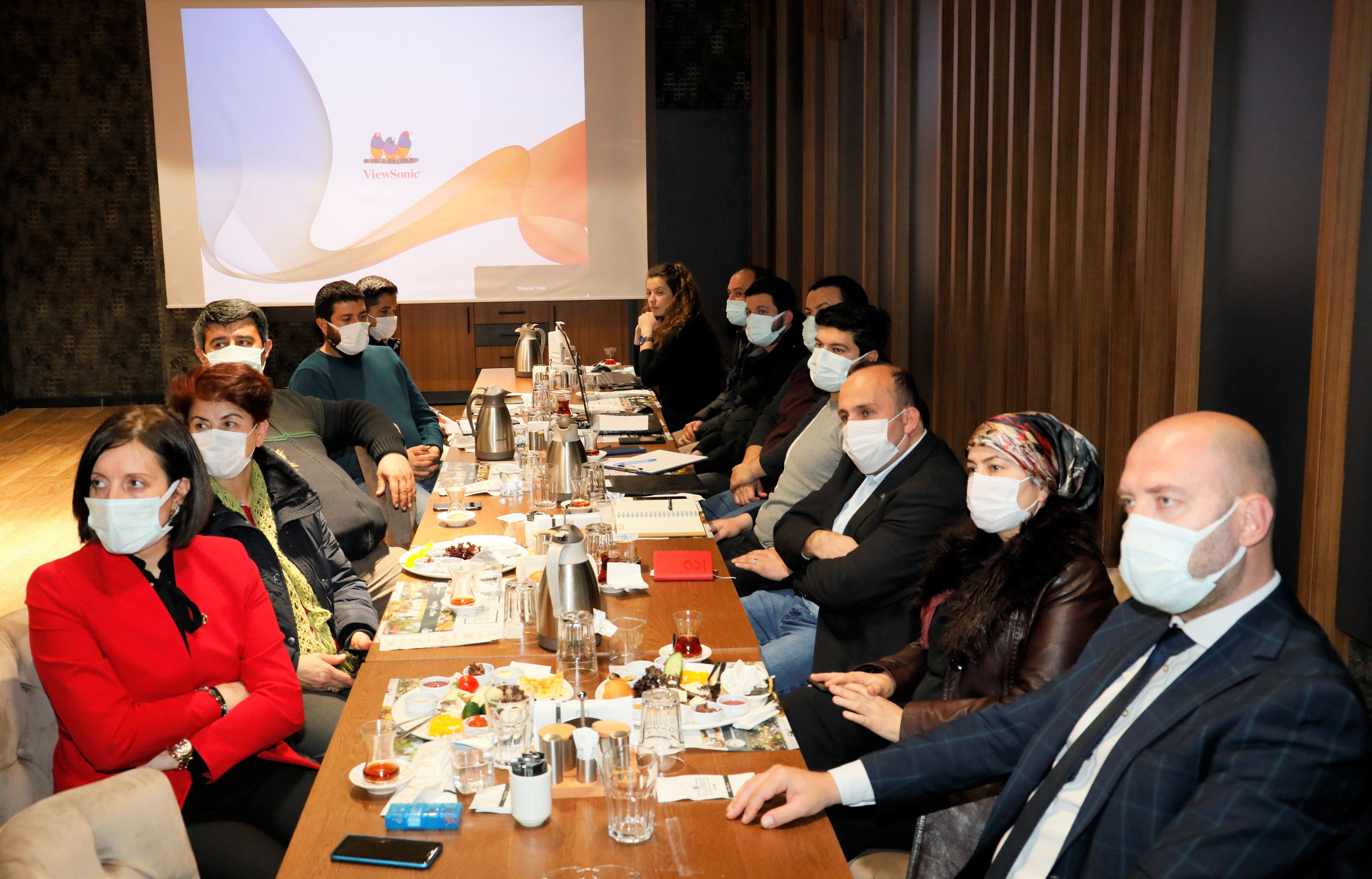 BİLGİLENDİRME TOPLANTISI YAPILDI:KÖRFEZ’İN ALTYAPISINA 319 MİLYONLUK YATIRIM