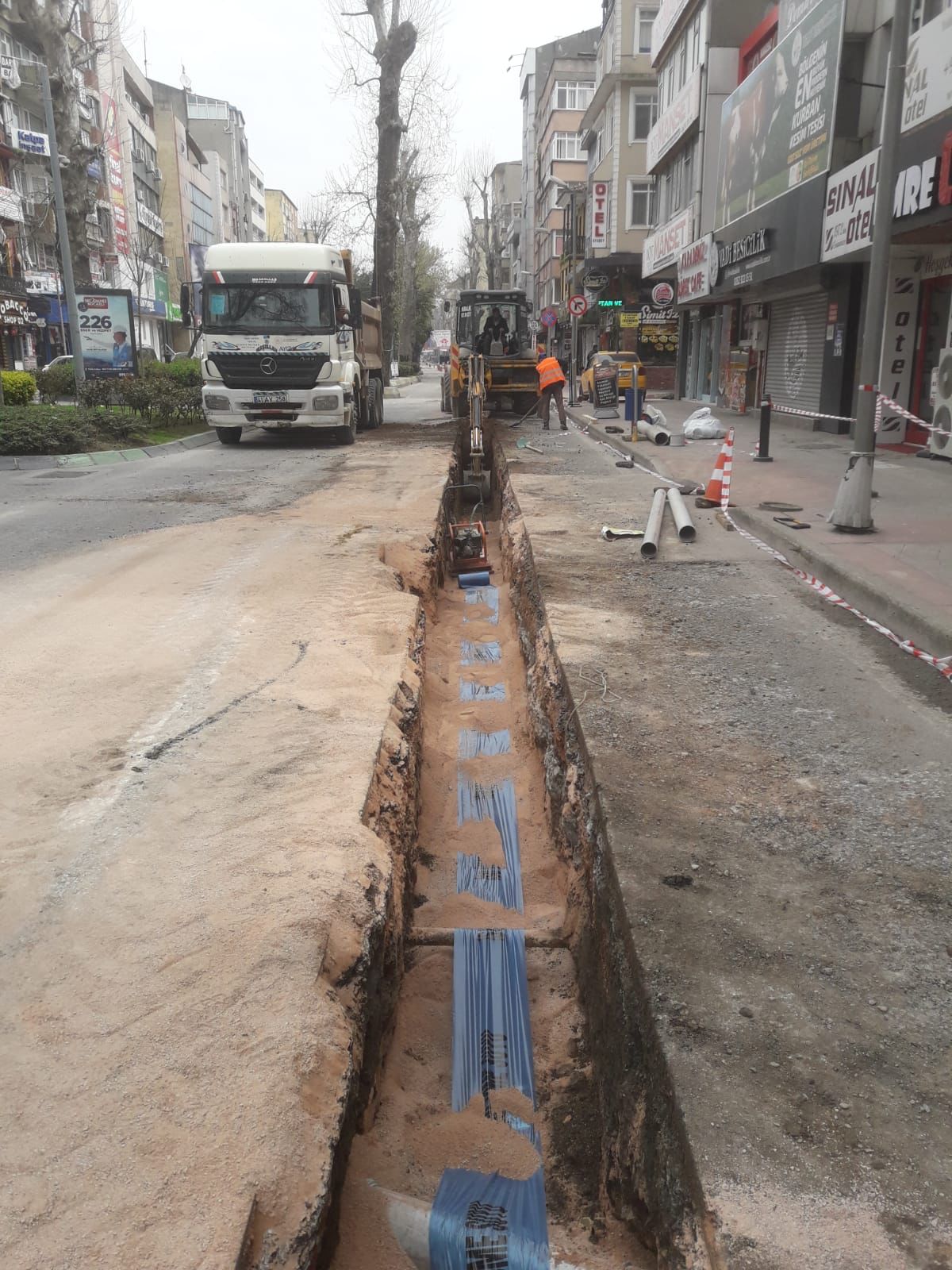 İZMİT’TE ALTYAPI PROJESİ BAŞLADI: 13 MAHALLEDE ÇALIŞMA YAPILACAK