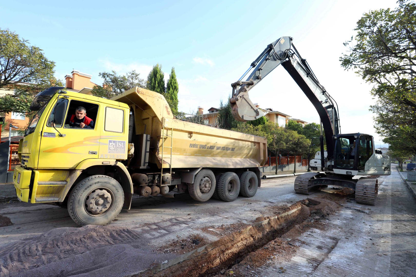 DERİNCE’NİN ALT VE ÜSTYAPISI YENİLENİYOR