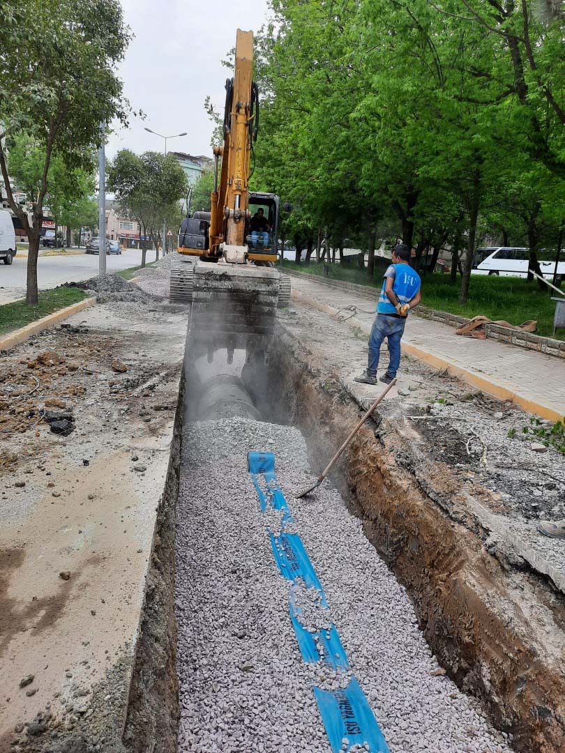 GÖLCÜK İLÇESİNDE ALTYAPI YATIRIMLARI  DEVAM EDİYOR