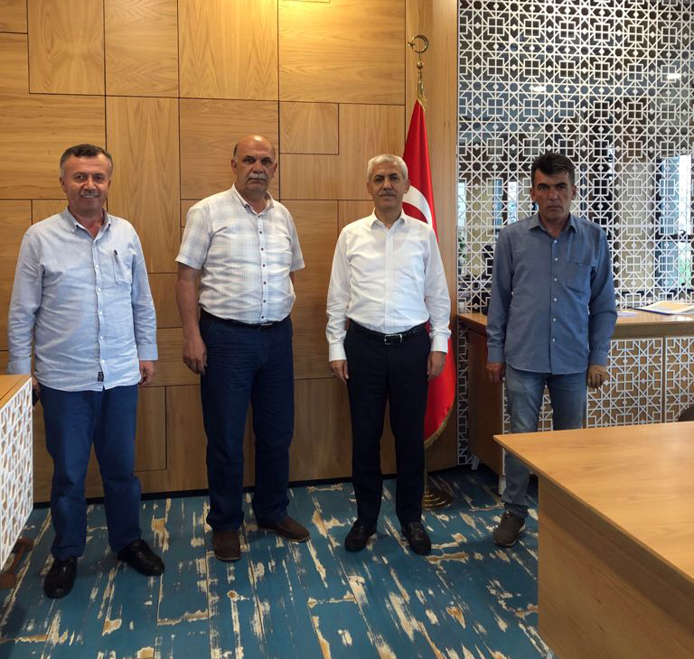 İZMİT AKMEŞE’NİN ALTYAPISI  İLMEK İLMEK İŞLENİYOR 