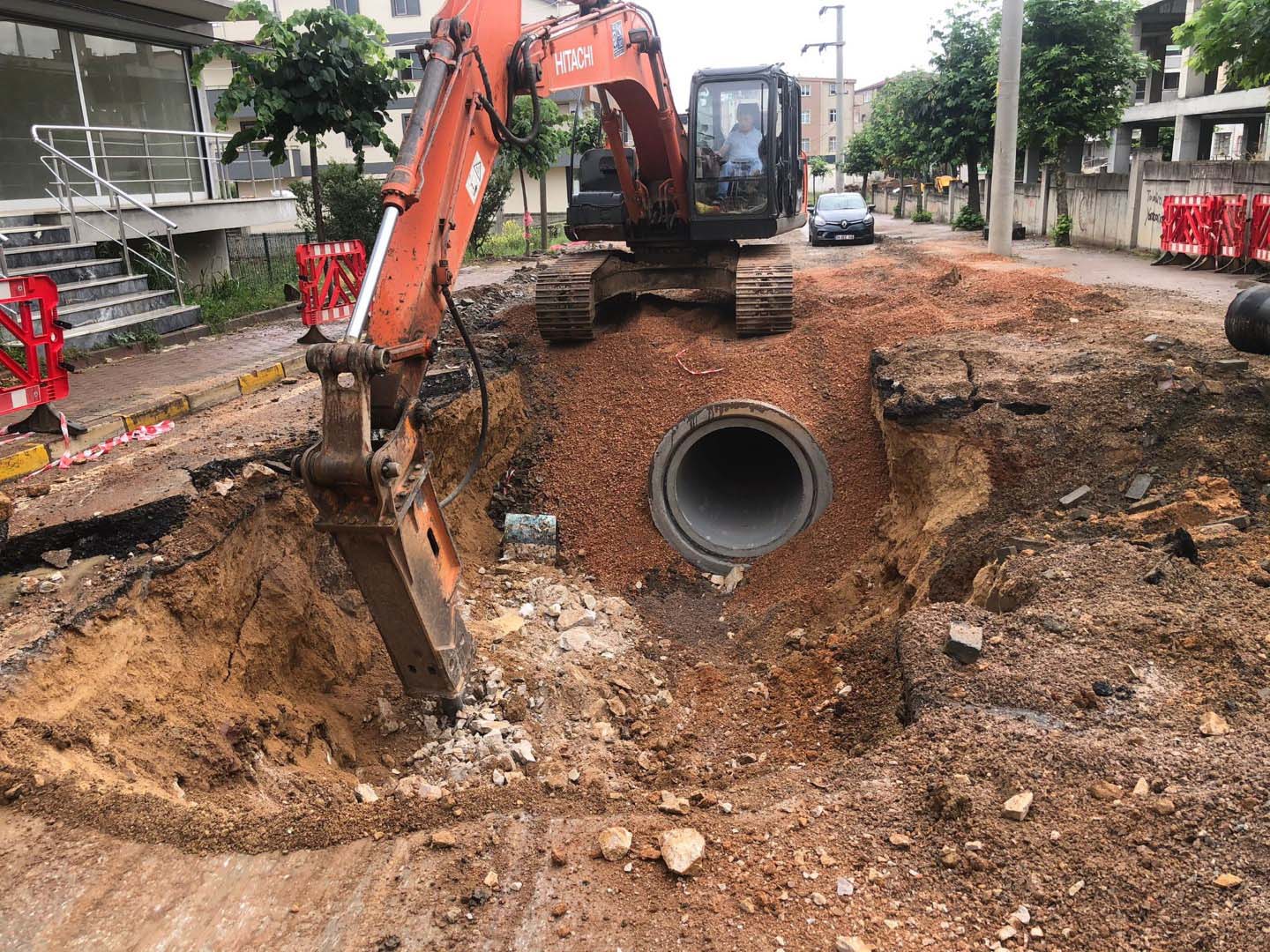 DARICA’DA ALTYAPI VE ÜSTYAPI YATIRIMLARI SÜRÜYOR