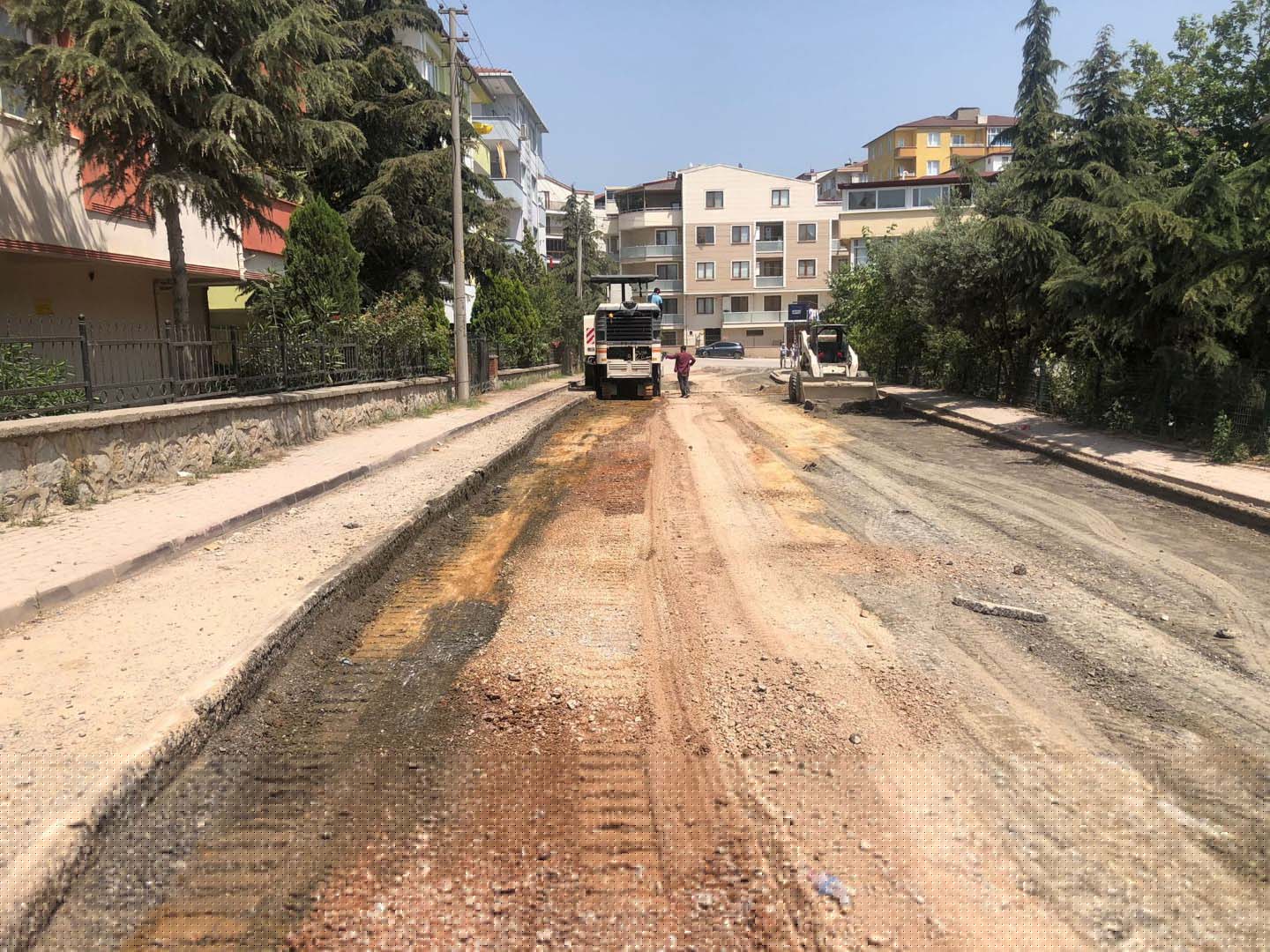 DARICA’DA ALTYAPI VE ÜSTYAPI YATIRIMLARI SÜRÜYOR