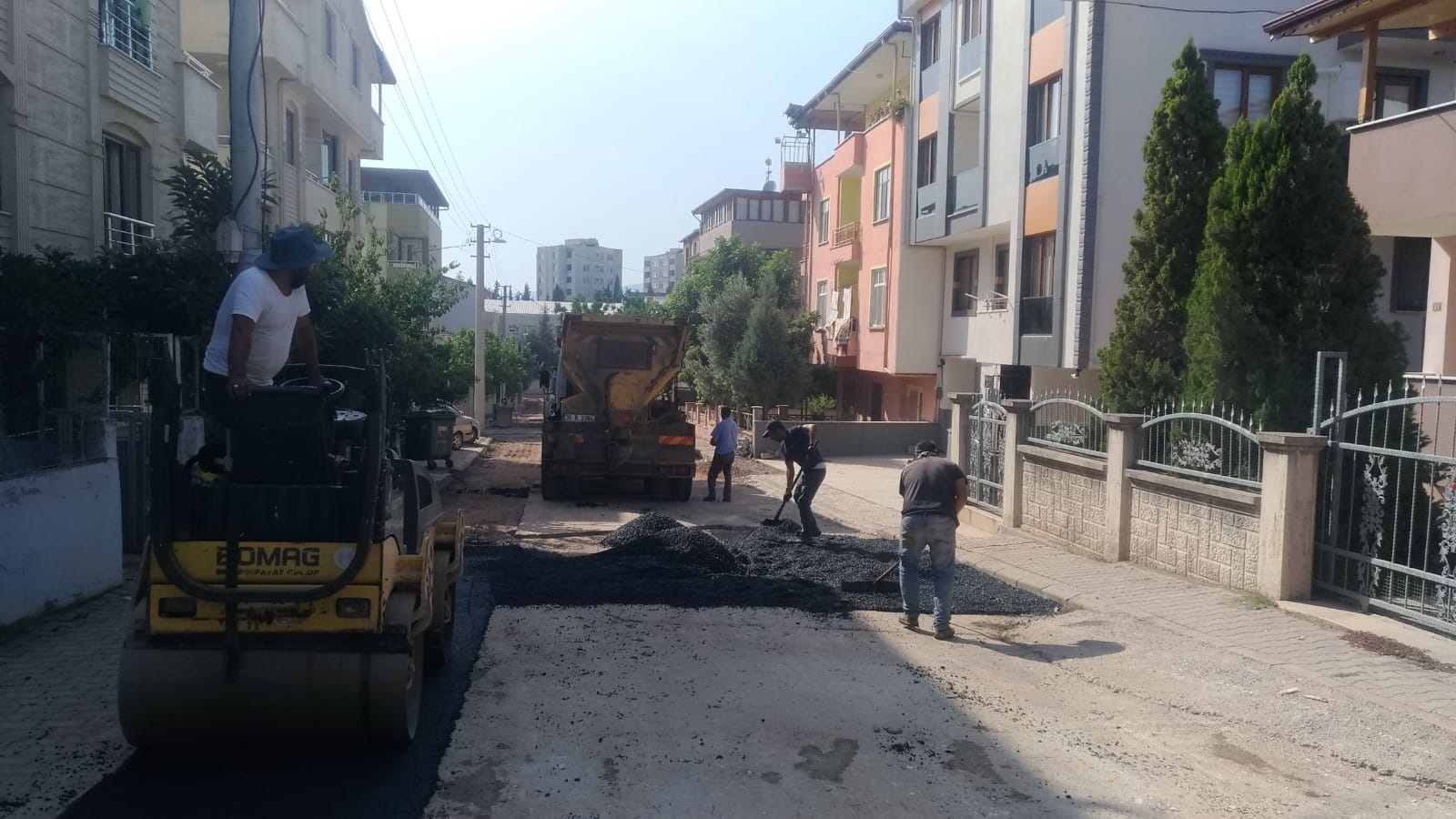 KÖRFEZ’DE ALTYAPIDAN SONRA  ÜSTYAPI ÇALIŞMALARI YAPILIYOR