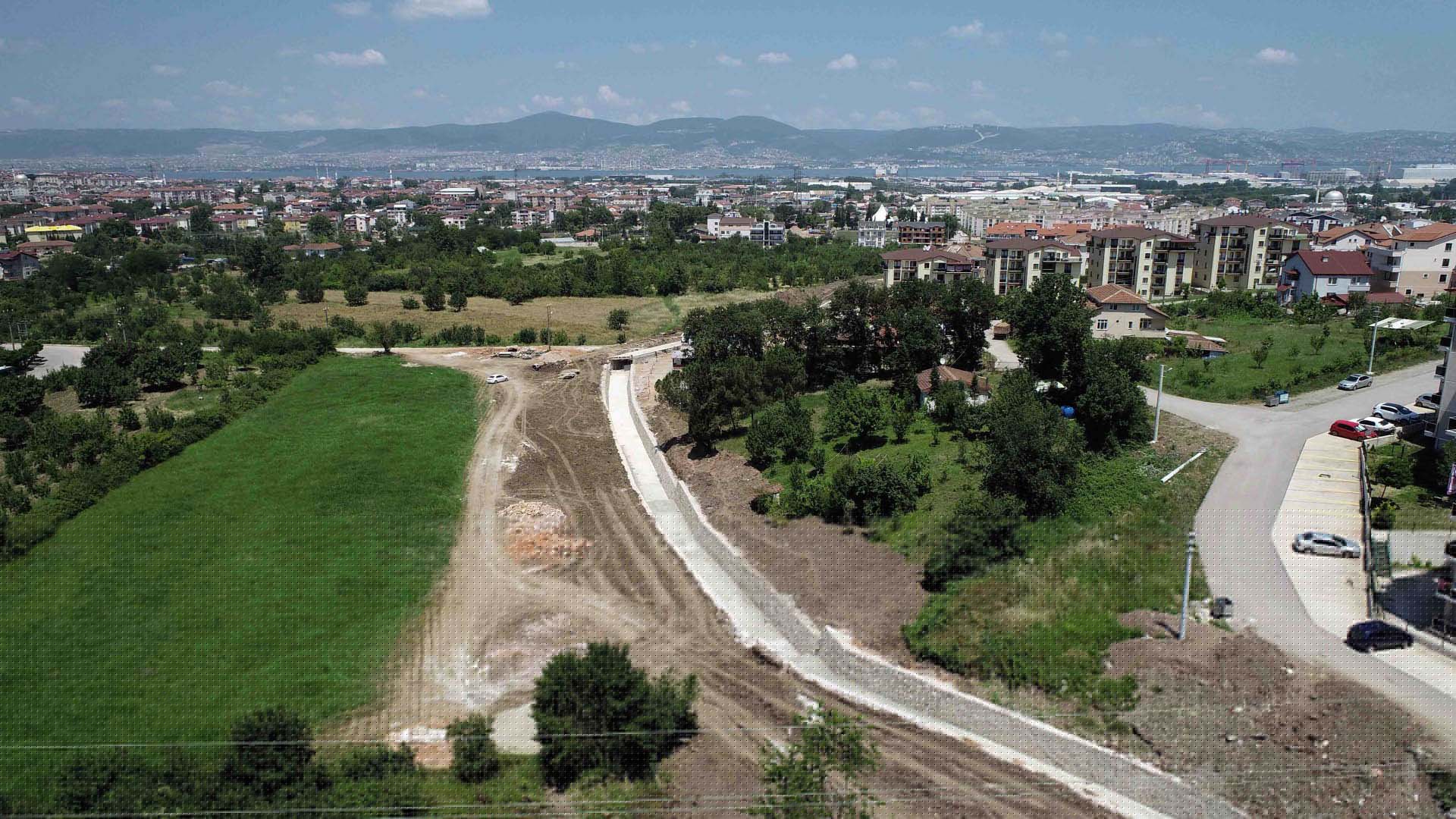 KOCAELİ'DE DERELER DÜZENLİ AKIŞ İÇİN ISLAH EDİLİYOR