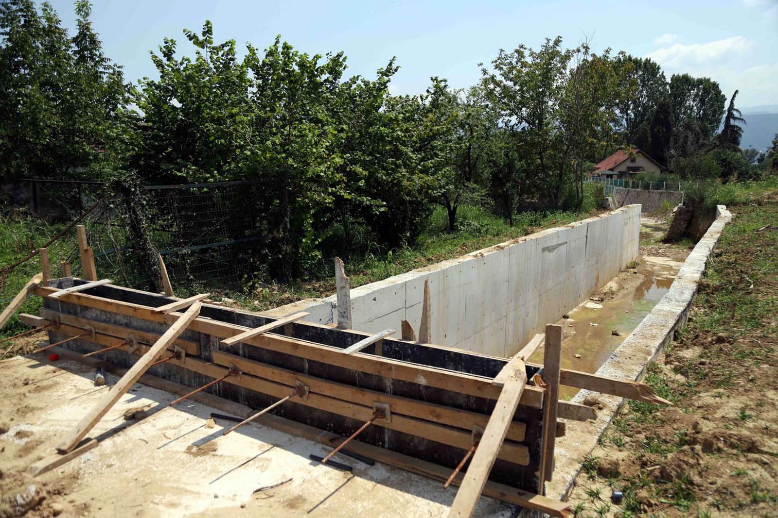 KOCAELİ'DE DERELER DÜZENLİ AKIŞ İÇİN ISLAH EDİLİYOR