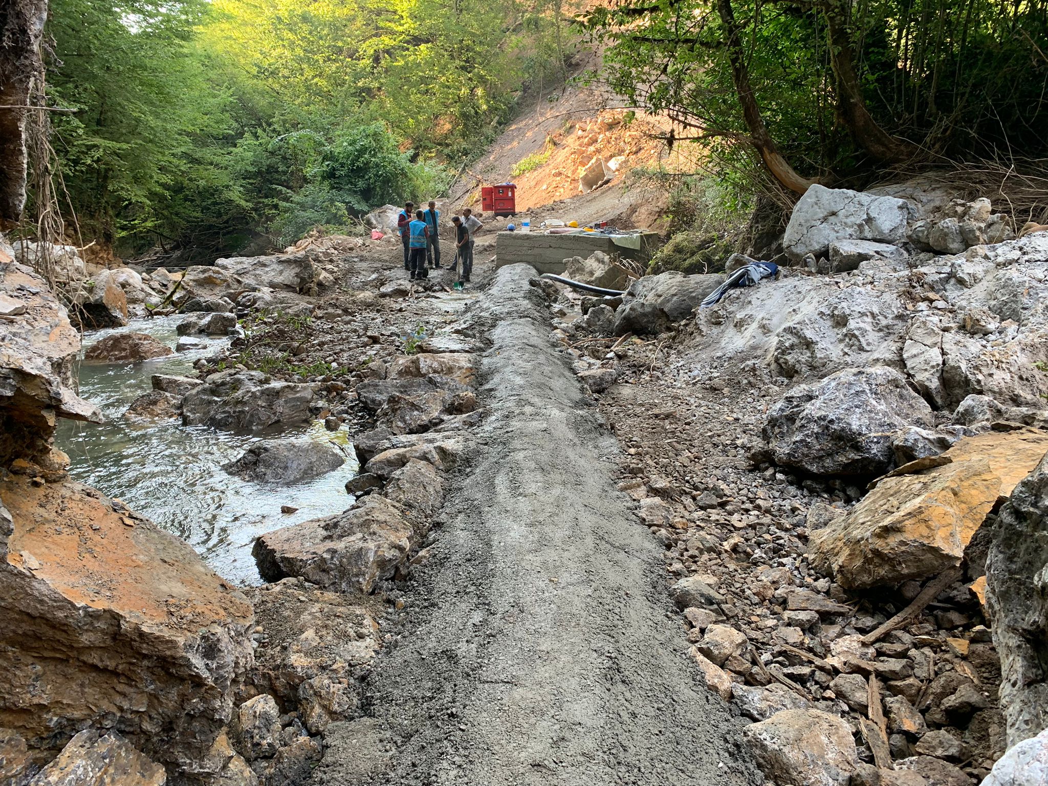 KOCAELİ BÜYÜKŞEHİR İSU EKİPLERİ, BARTIN’DA YARALARI SARIYOR