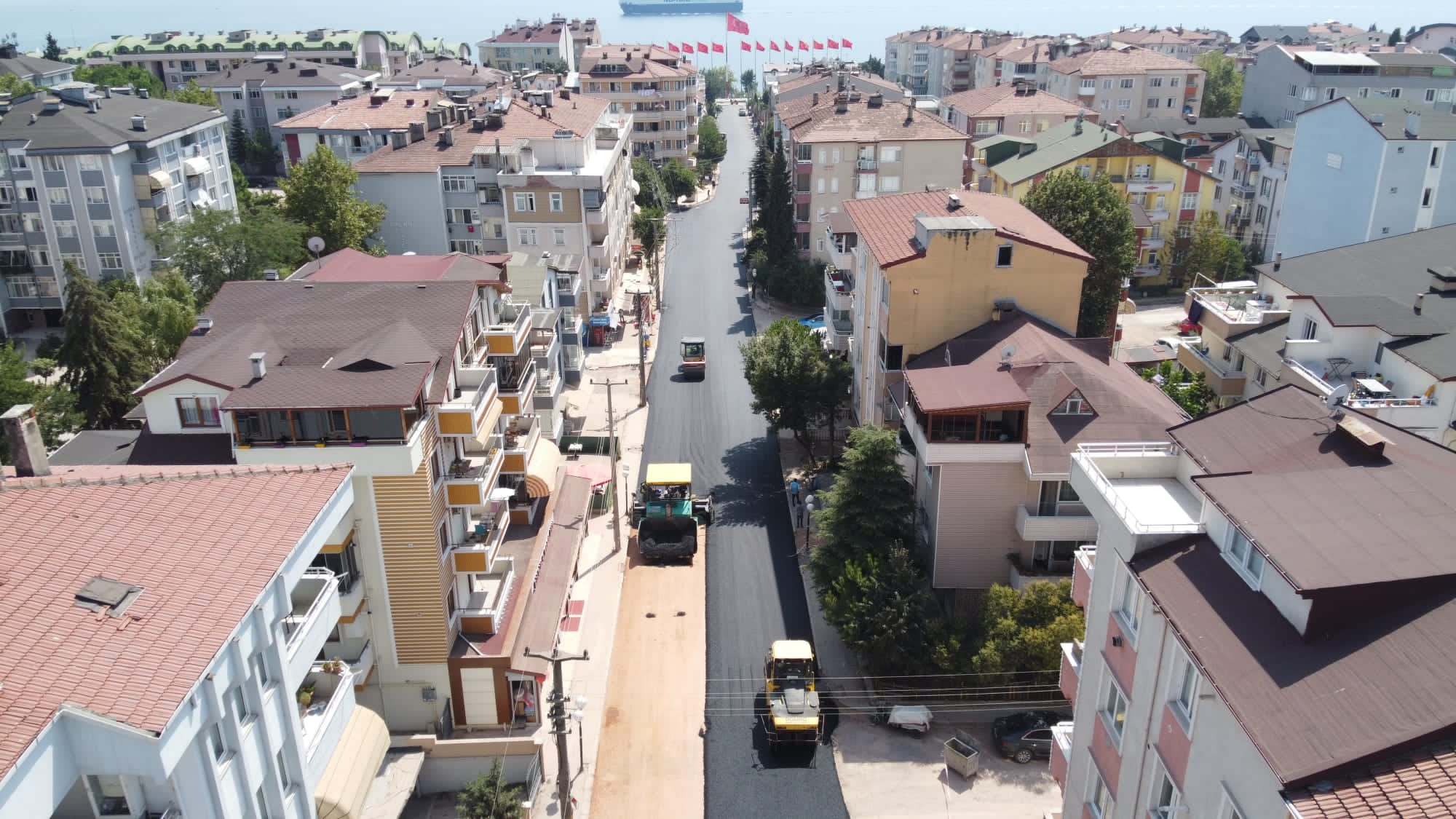 DERİNCE YAVUZ SULTAN MAHALLESİNDE ÜSTYAPI ÇALIŞMALARI YAPILIYOR