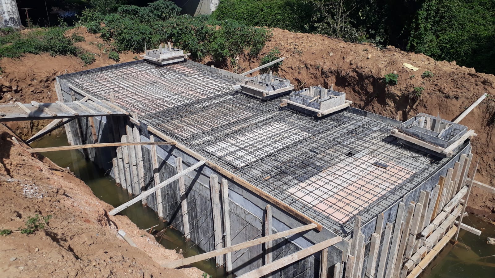GEBZE KADILLI SAĞLIKLI ALTYAPIYA KAVUŞTU