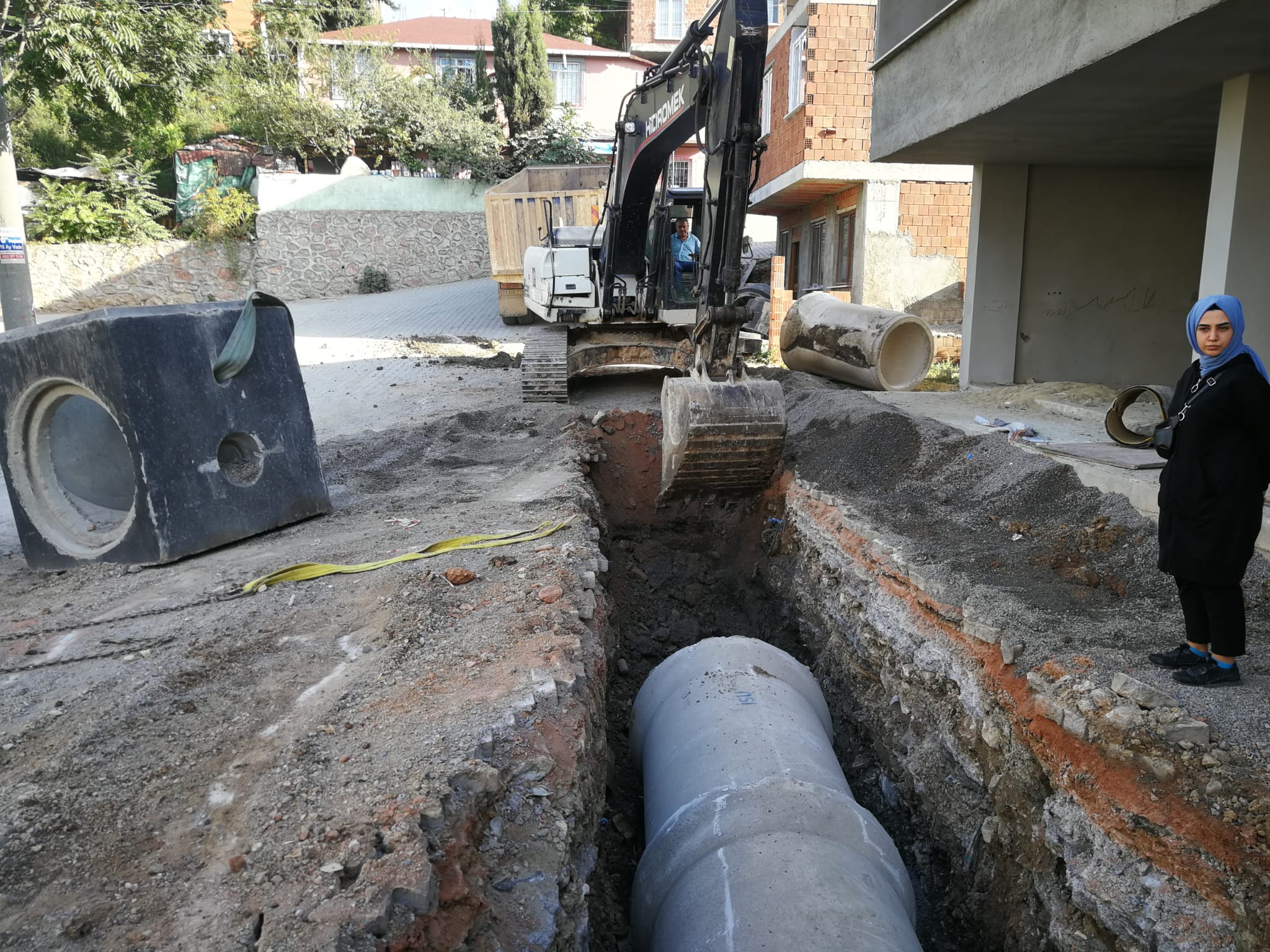 DİLOVASI’NA HAYAT KATACAK PROJE: ALTYAPI ÇALIŞMALARI PROGRAM ÇERÇEVESİNDE SÜRÜYOR