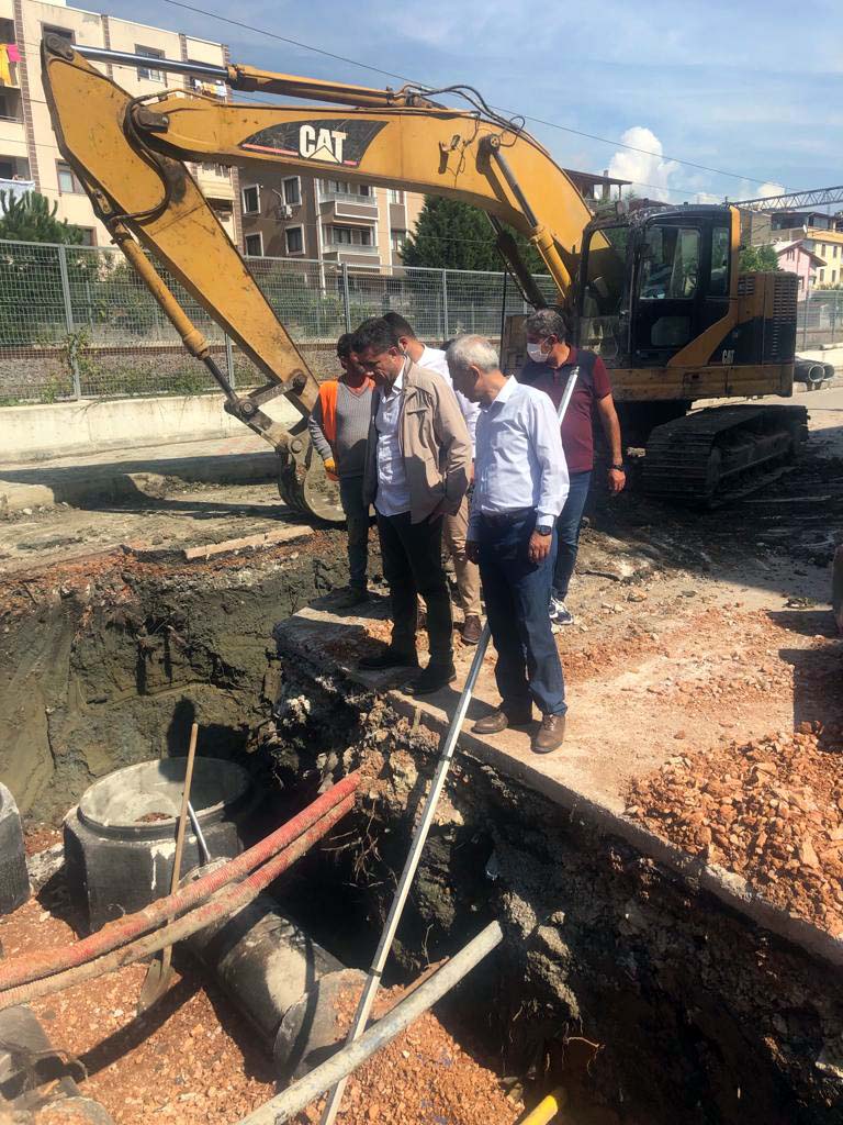İZMİT’TE  YOĞUN ALTYAPI-ÜSTYAPI ÇALIŞMALARI YAPILIYOR