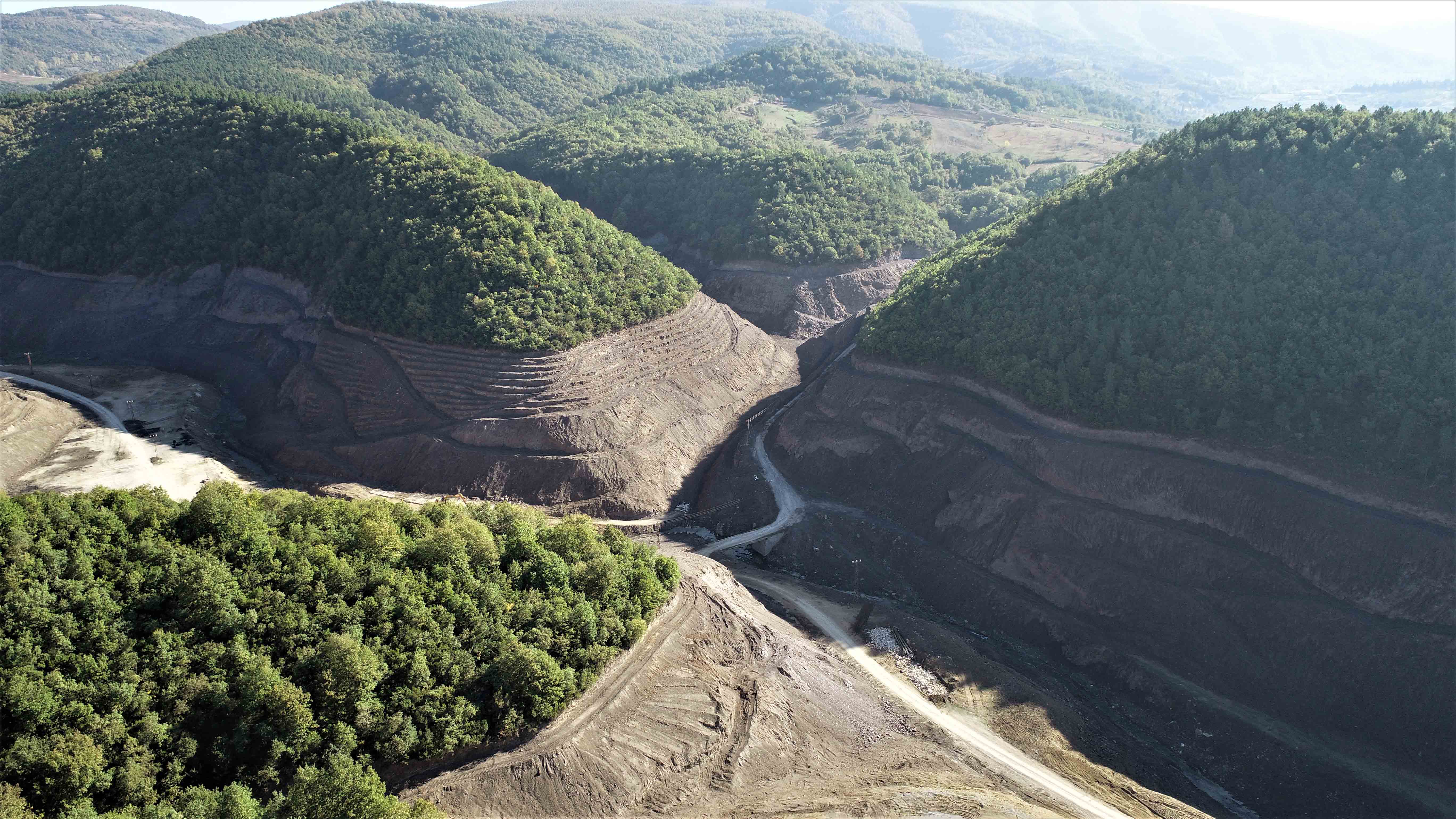 KARAMÜRSEL İHSANİYE BARAJI’NDA TEMİZLİK ÇALIŞMALARI TAMAMLANDI