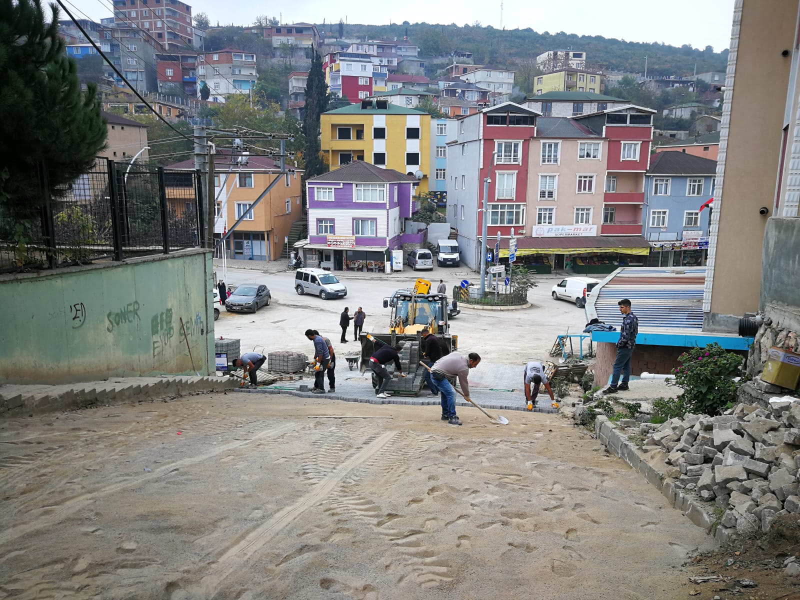DİLOVASI’NDA ÜSTYAPI ÇALIŞMALARI BAŞLADI