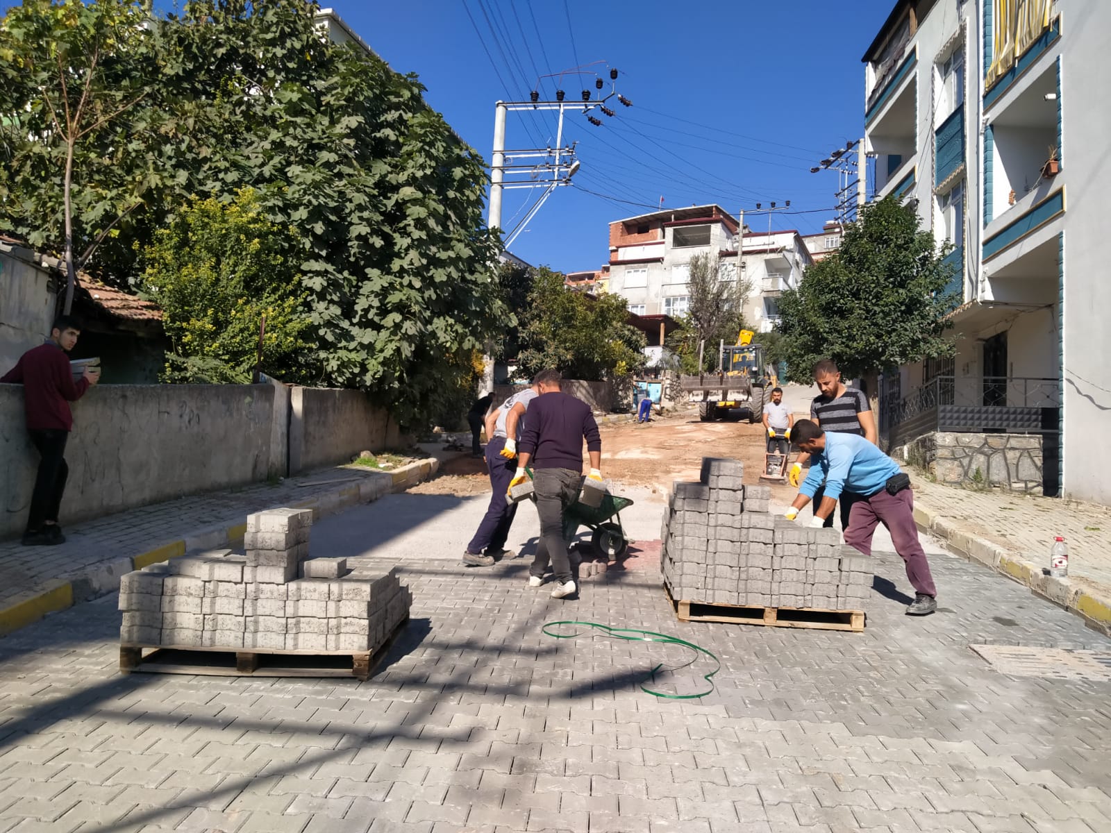DİLOVASI’NDA ÜSTYAPI ÇALIŞMALARI BAŞLADI