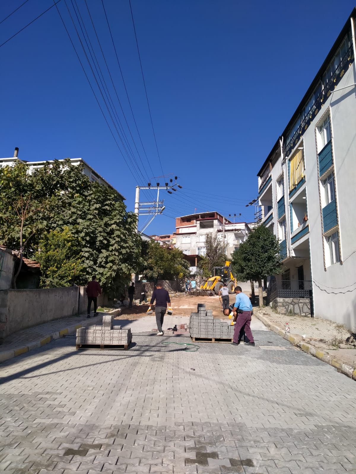 DİLOVASI’NDA ÜSTYAPI ÇALIŞMALARI BAŞLADI