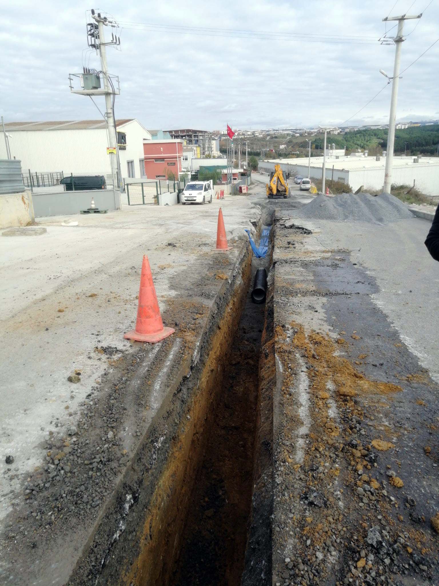 ÇAYIROVA’DA ALTYAPI VE DERE ISLAHI ÇALIŞMALARI 