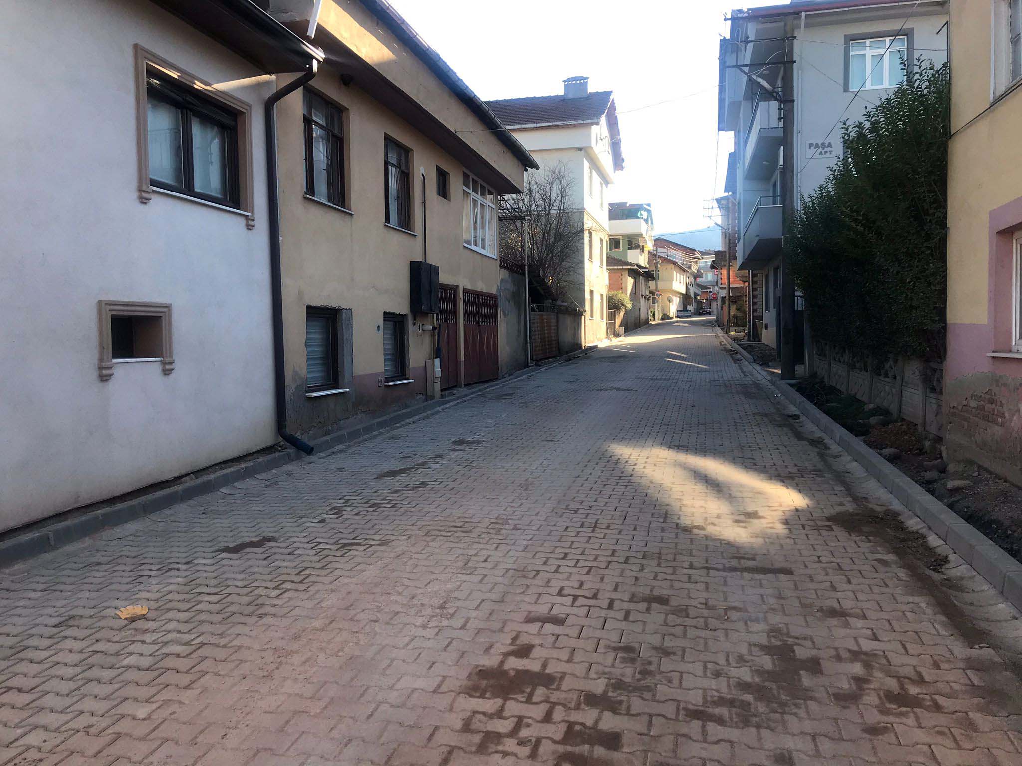 BAŞİSKELE’DE ALTYAPIDAN SONRA ÜSTYAPI ÇALIŞMALARI YAPILIYOR