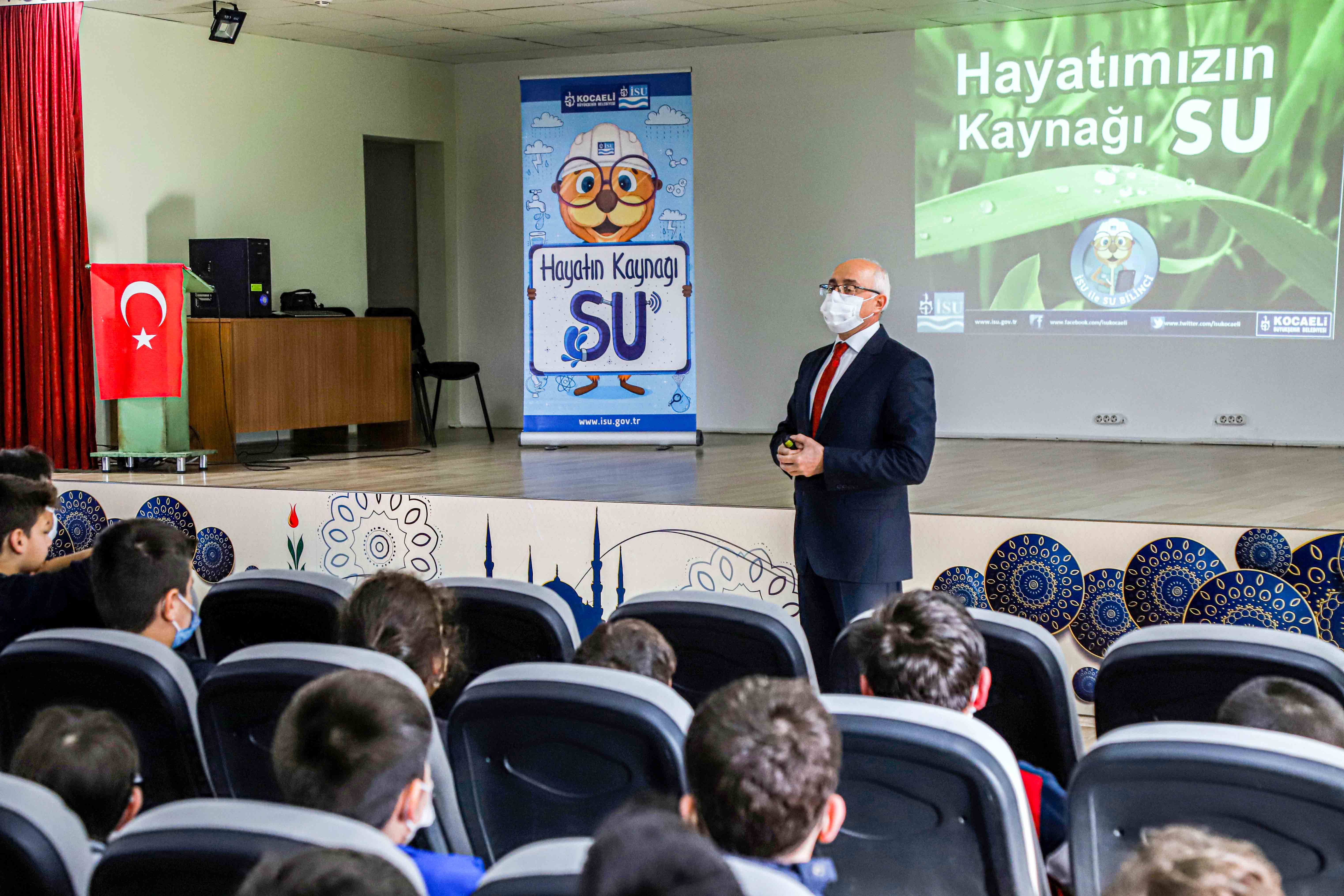 İSU SOSYAL SORUMLULUK PROJESİ: SU VE ÇEVRE BİLİNCİ EĞİTİMLERİ SÜRÜYOR