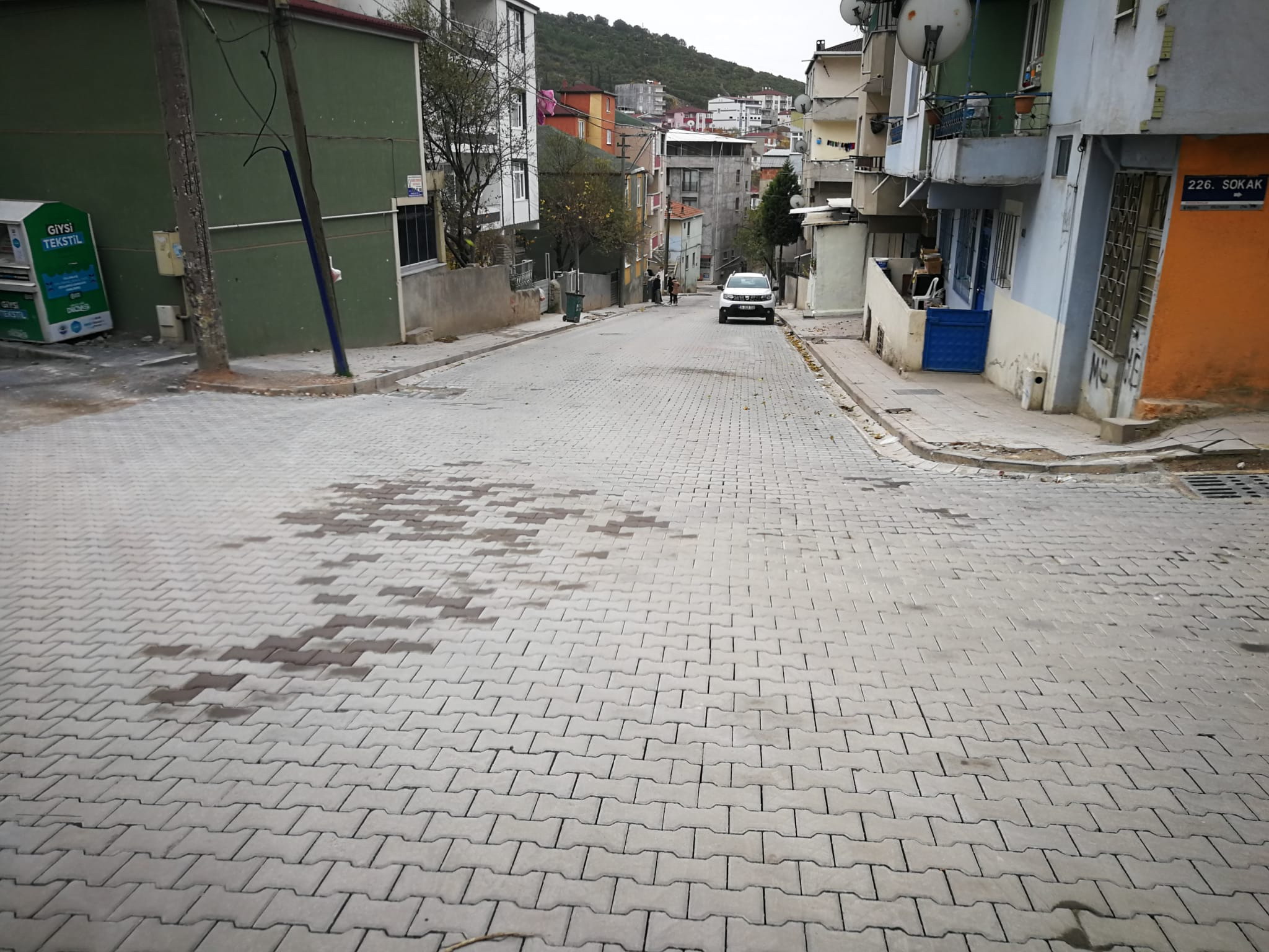 DİLOVASI’NA 17 BİN METREKARE PARKE