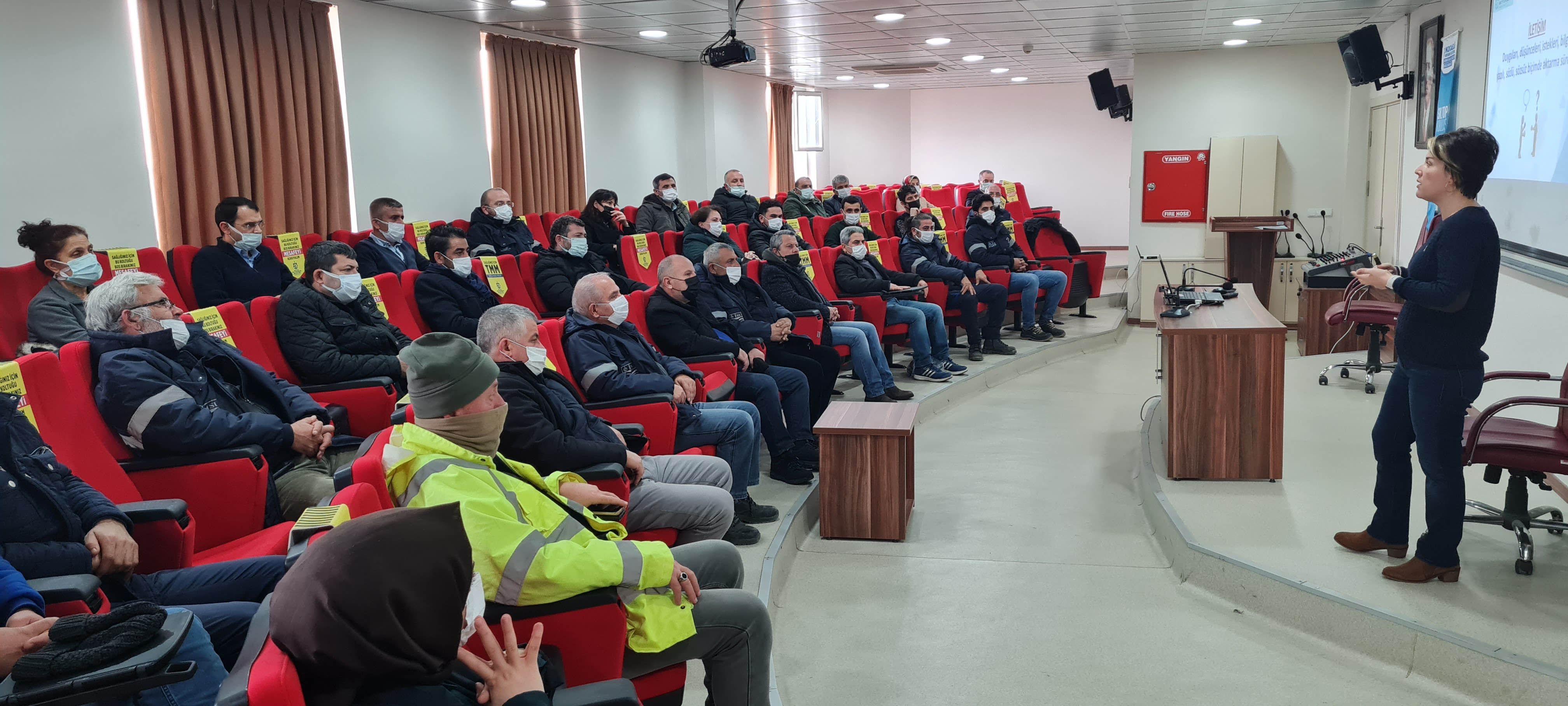 İSU PERSONELLERİNE “EMPATİK İLETİŞİM” VE “SIFIR ATIK” EĞİTİMİ