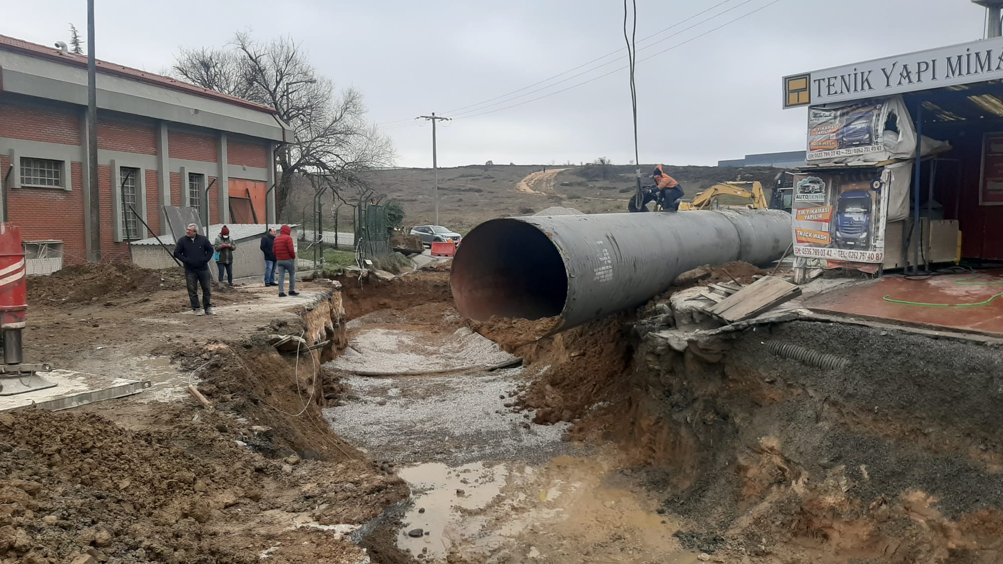 GEBZE GOSB DERESİNDE DEV BORULAR KULLANILIYOR