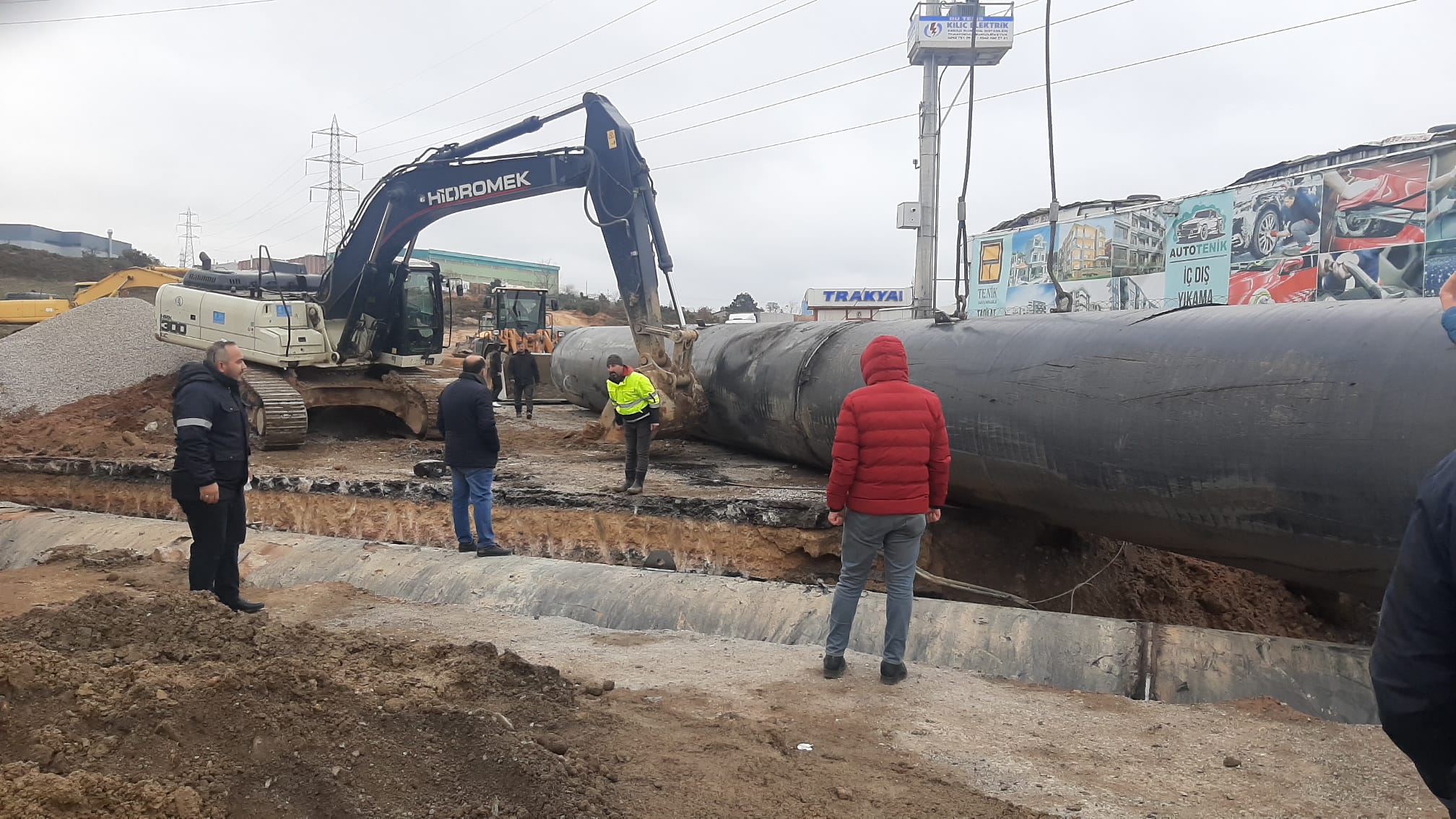 GEBZE GOSB DERESİNDE DEV BORULAR KULLANILIYOR