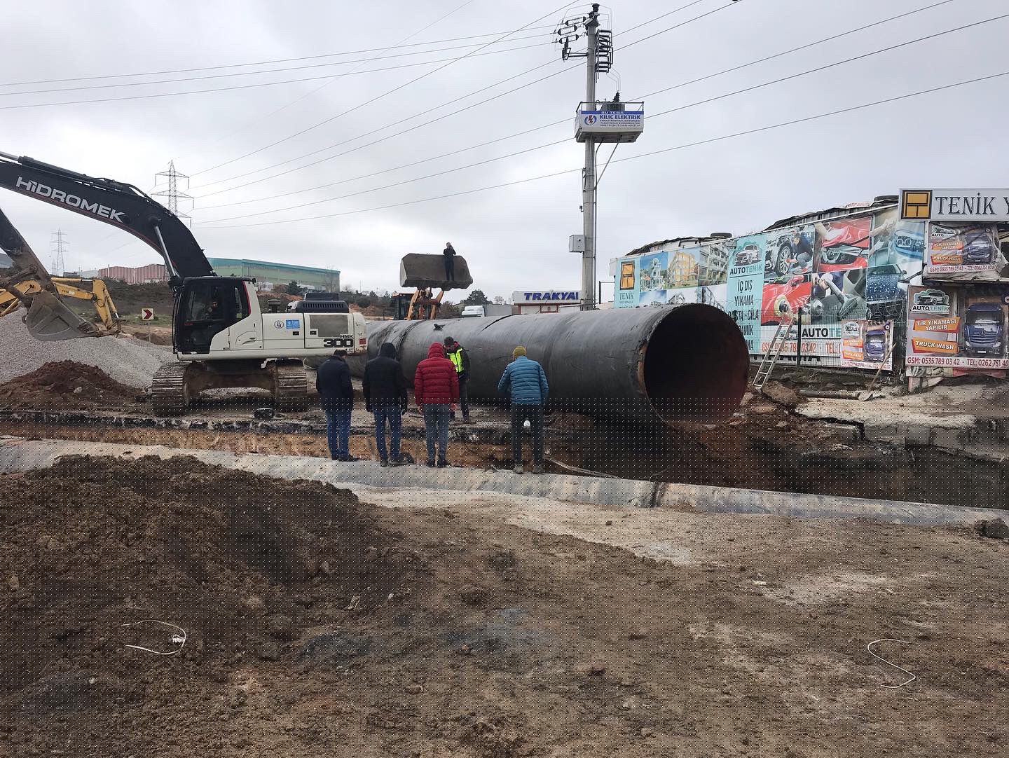 GEBZE GOSB DERESİNDE DEV BORULAR KULLANILIYOR