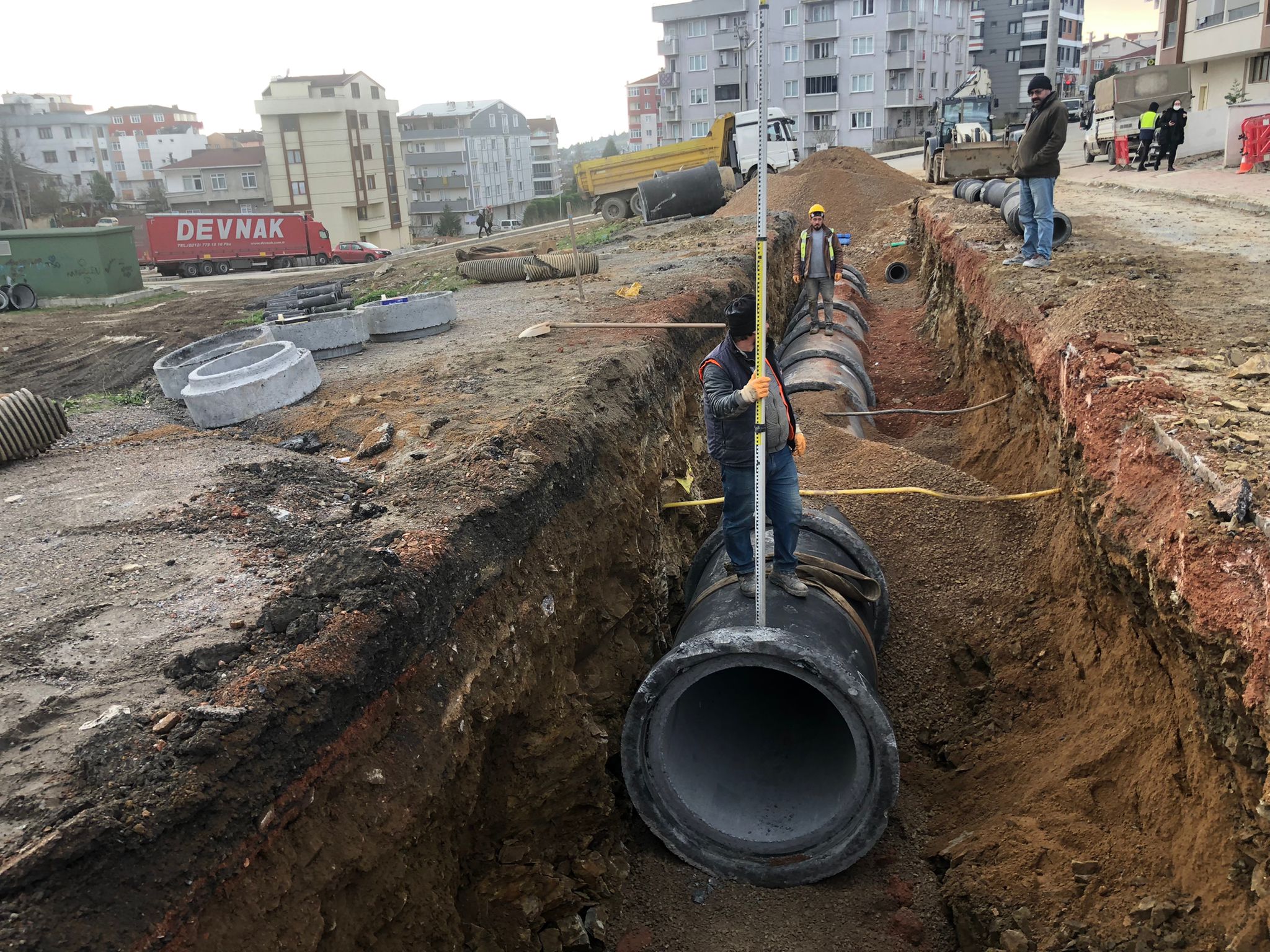 GEBZE BARIŞ MAHALLESİNDE ALTYAPI HATLARI YENİLENİYOR
