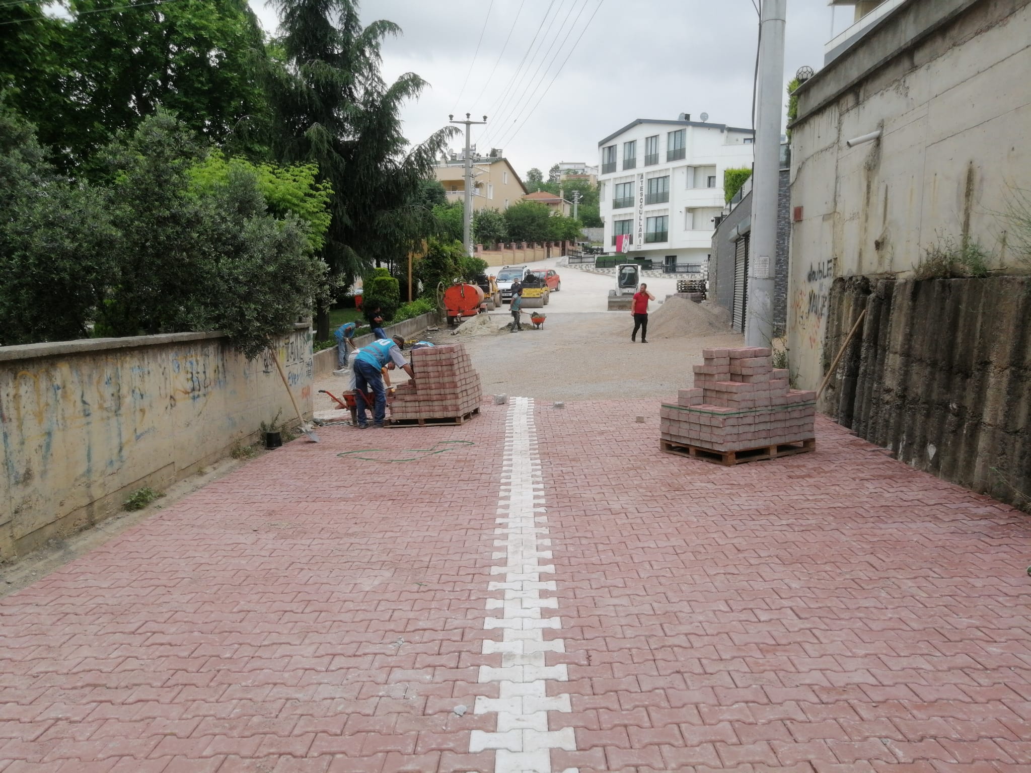 DARICA’DA ÖNEMLİ YATIRIMLAR: 62,3 MİLYON TL 36,3 KM ALTYAPI YAPILDI.