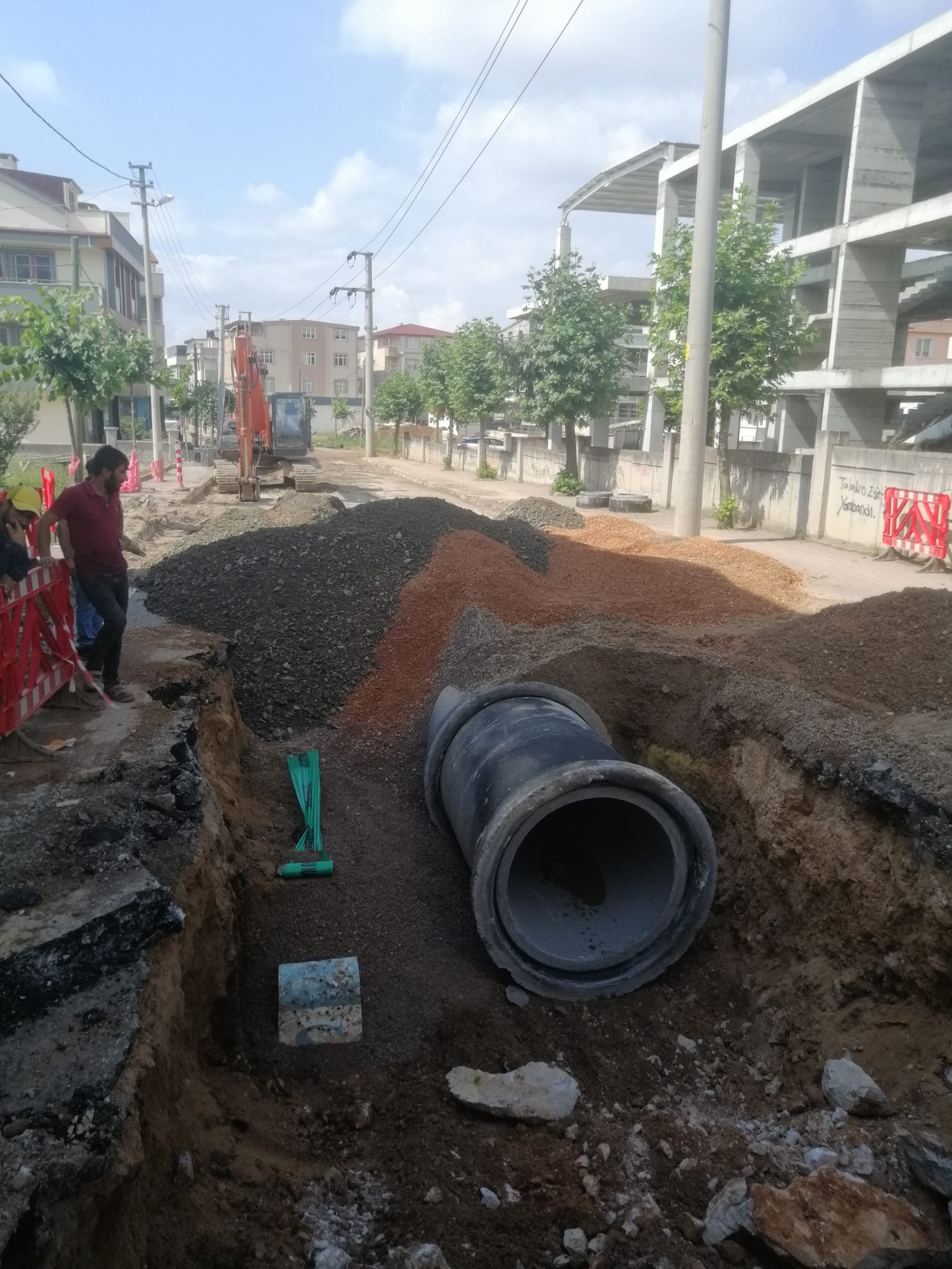 DARICA’DA ÖNEMLİ YATIRIMLAR: 62,3 MİLYON TL 36,3 KM ALTYAPI YAPILDI.