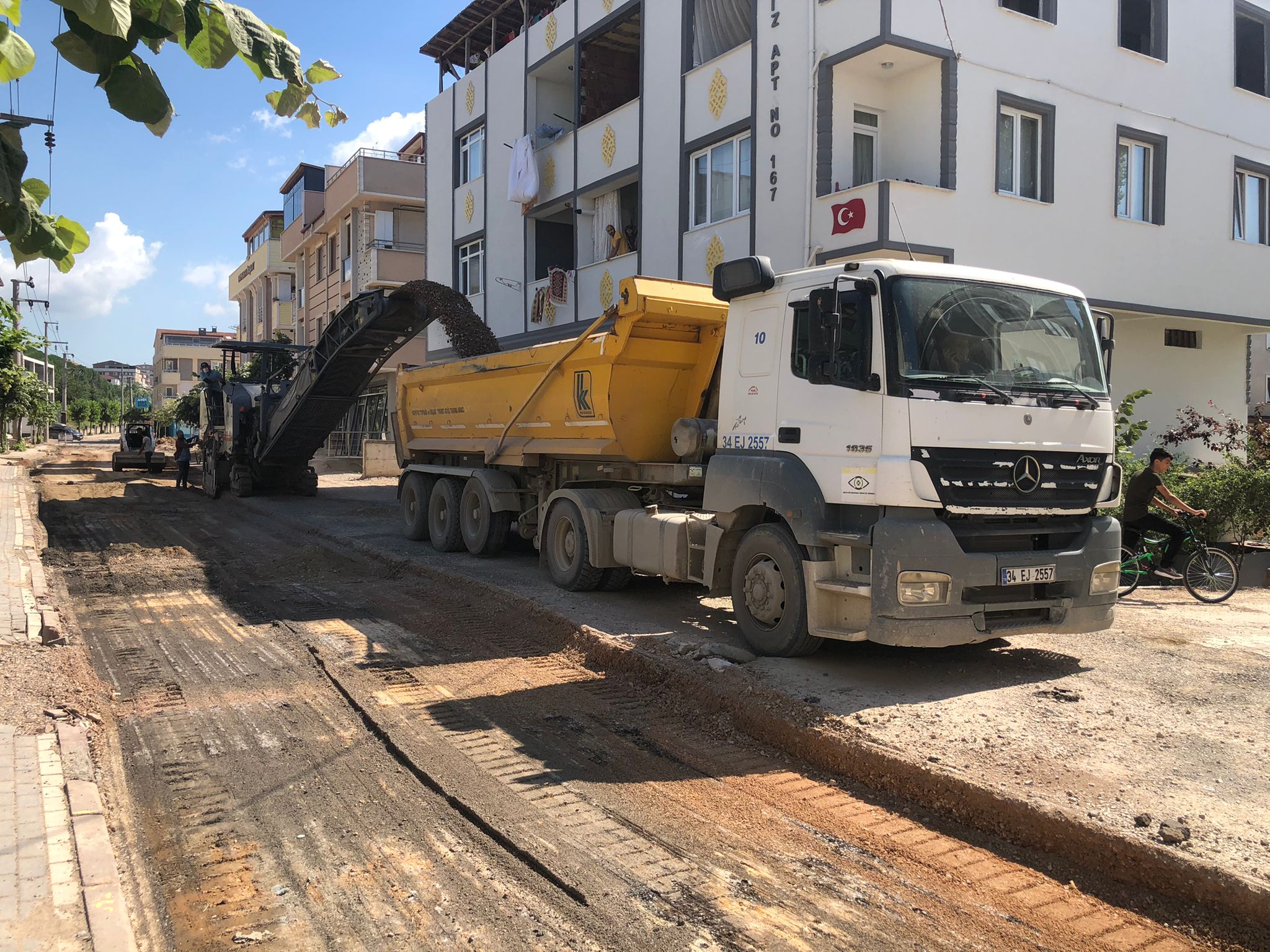 DARICA’DA ÖNEMLİ YATIRIMLAR: 62,3 MİLYON TL 36,3 KM ALTYAPI YAPILDI.