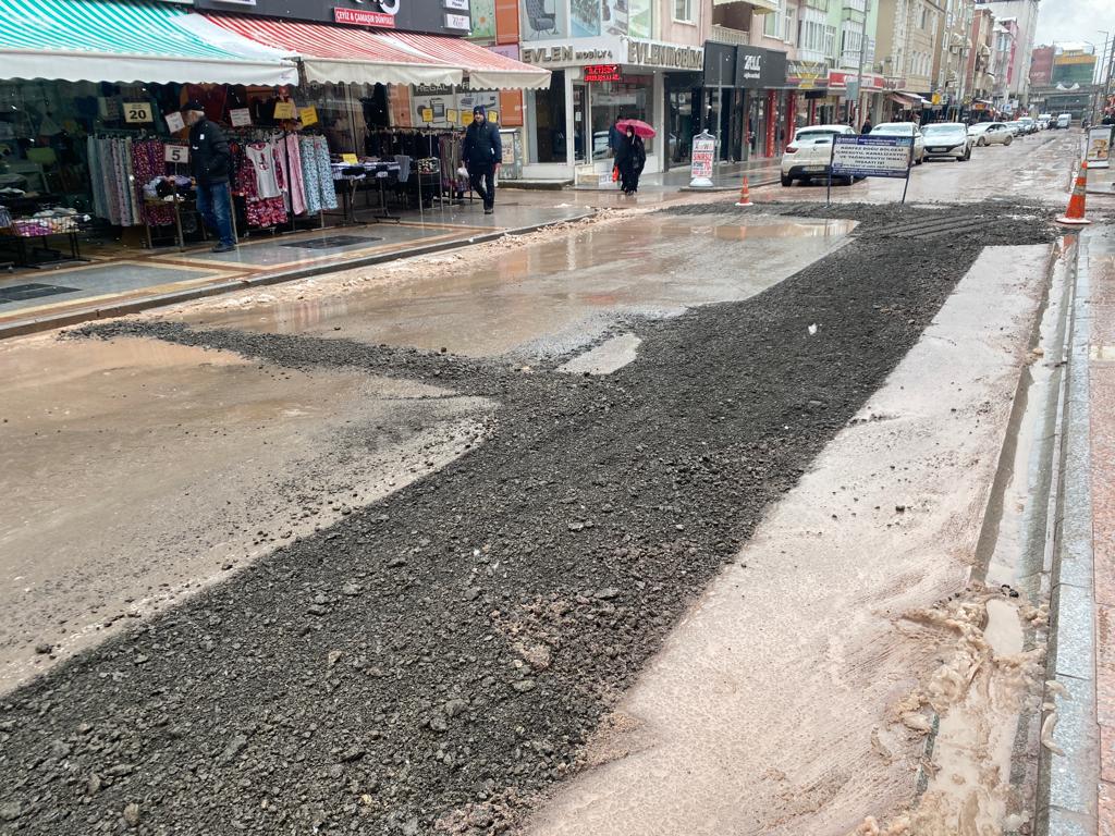   KÖRFEZ AĞADERE CADDESİNDE ALTYAPI ÇALIŞMALARI TAMAMLANDI  