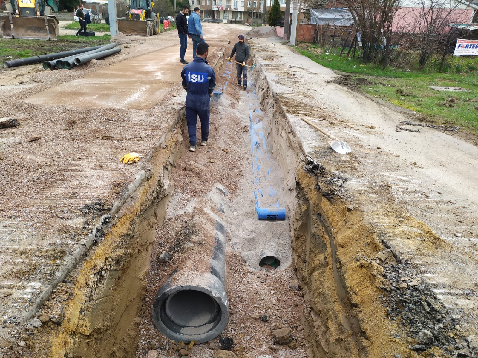 DARICA SIRASÖĞÜTLER’DE ALTYAPI ÇALIŞMASI