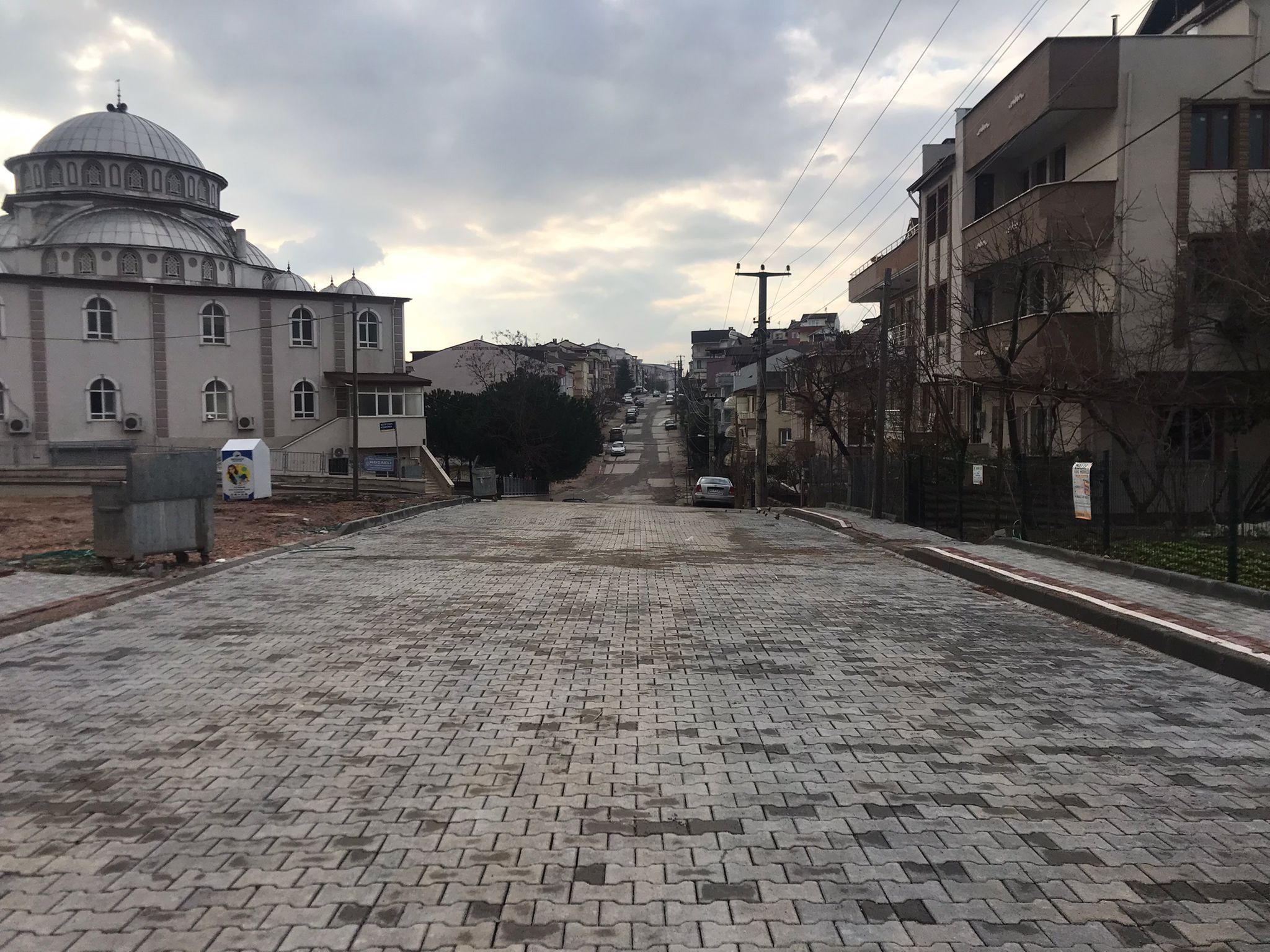 İSU 33 ŞANTİYE İLE ALTYAPI VE ÜSTYAPI ÇALIŞMALARI GERÇEKLEŞTİRİYOR