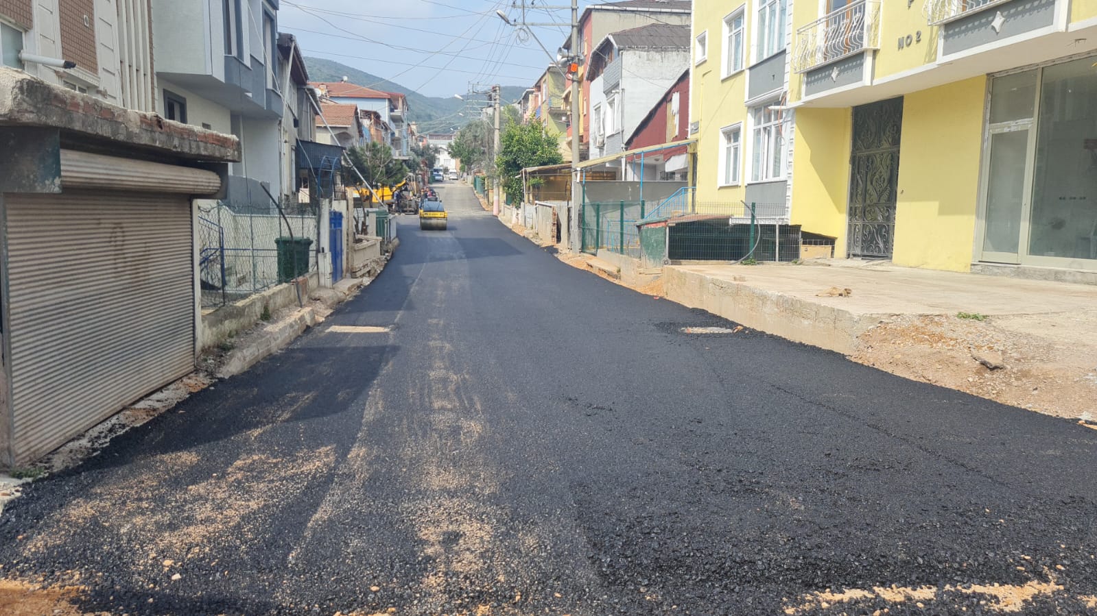İSU 33 ŞANTİYE İLE ALTYAPI VE ÜSTYAPI ÇALIŞMALARI GERÇEKLEŞTİRİYOR
