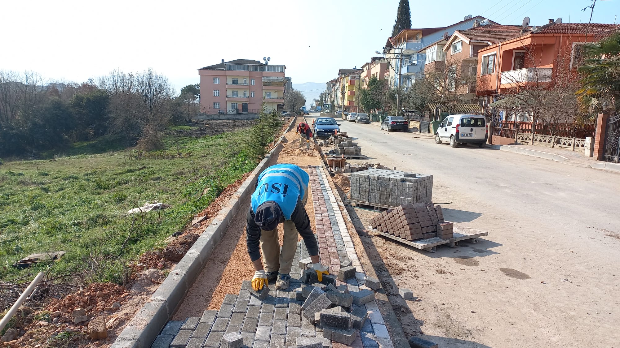 İSU 33 ŞANTİYE İLE ALTYAPI VE ÜSTYAPI ÇALIŞMALARI GERÇEKLEŞTİRİYOR