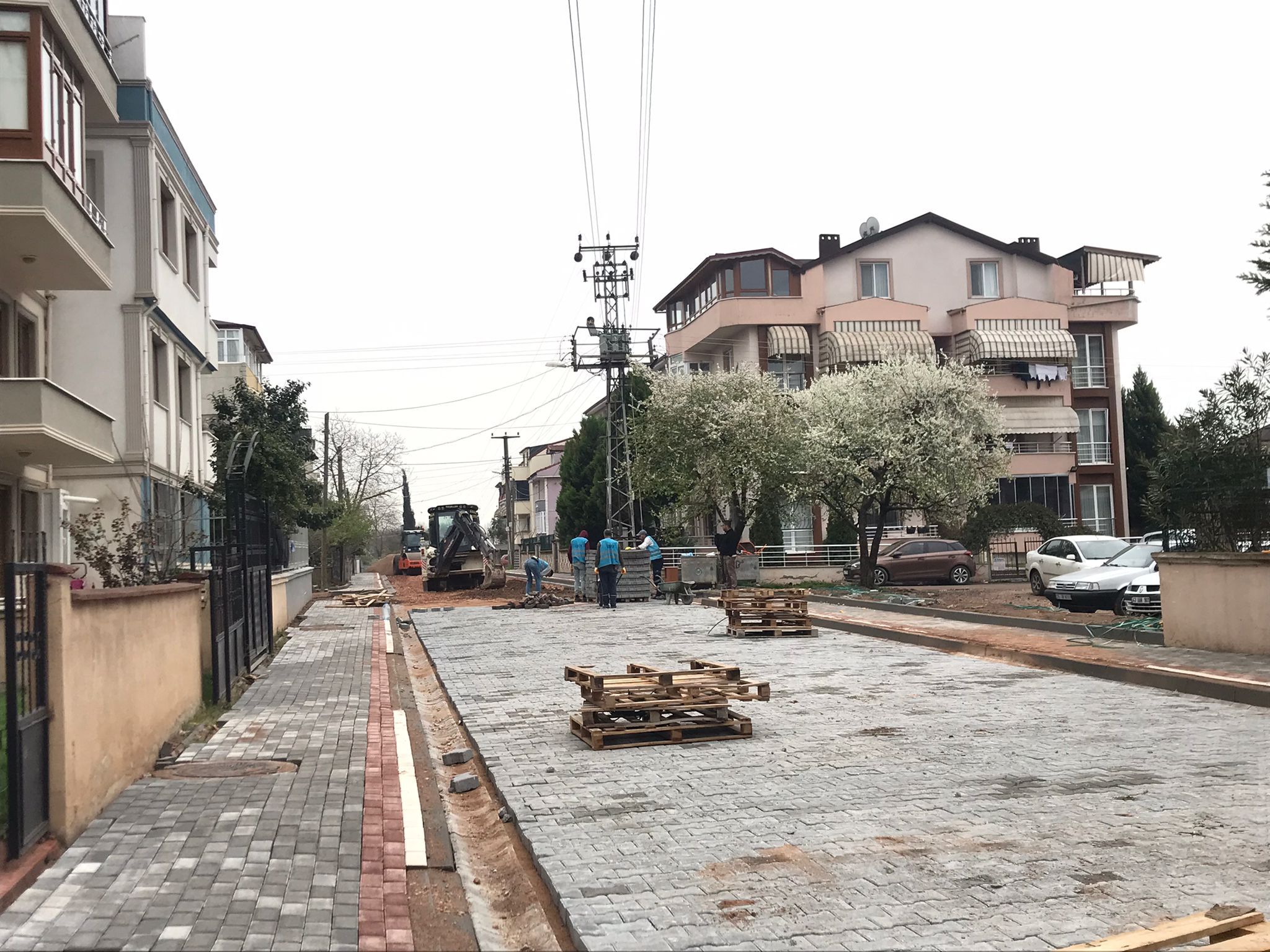 İSU, DERİNCE’DE YOĞUN ÇALIŞMALAR GERÇEKLEŞTİRİYOR
