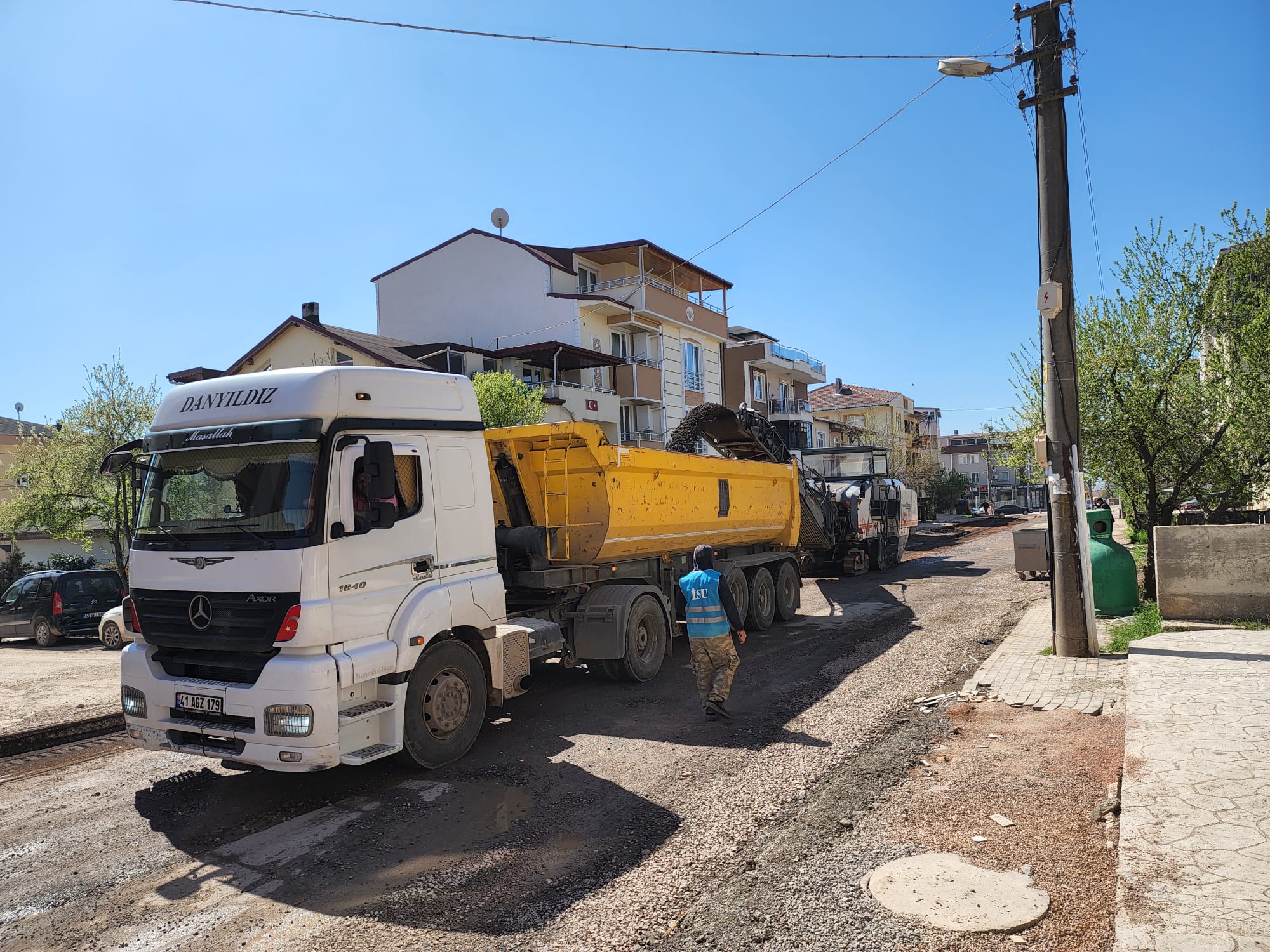 İSU, DERİNCE’DE YOĞUN ÇALIŞMALAR GERÇEKLEŞTİRİYOR