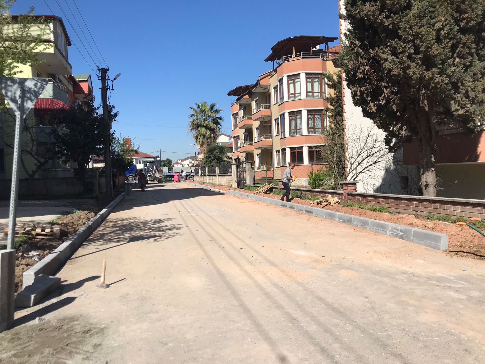 İSU, DERİNCE’DE YOĞUN ÇALIŞMALAR GERÇEKLEŞTİRİYOR