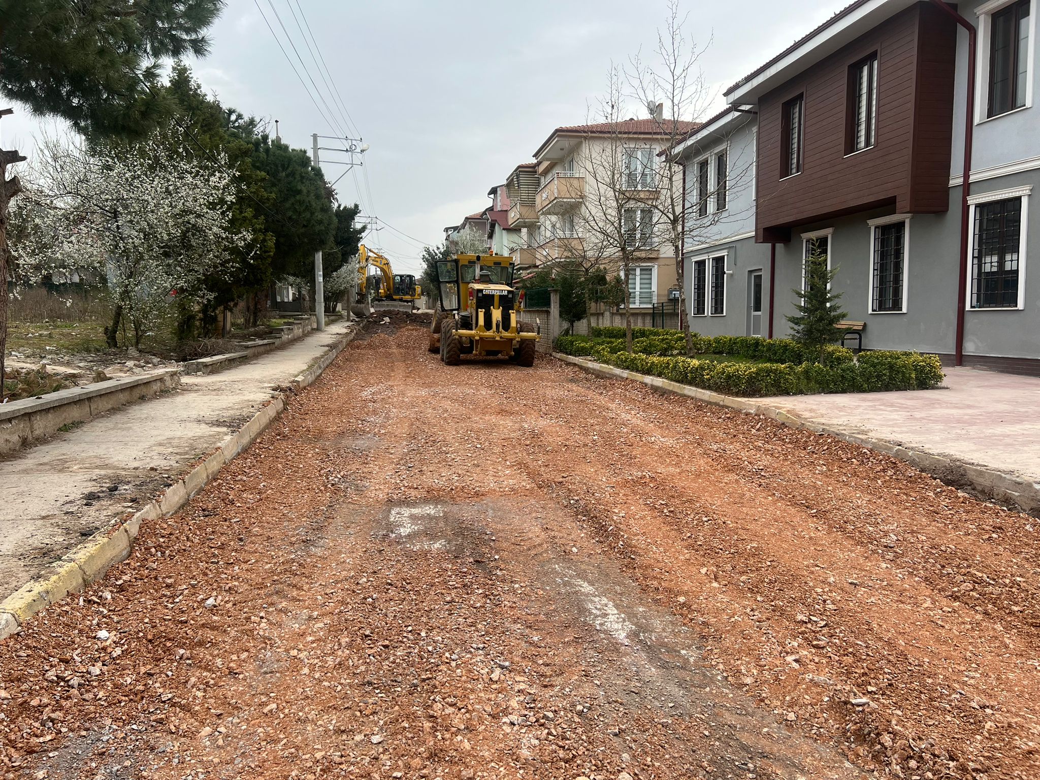 İSU, DERİNCE’DE YOĞUN ÇALIŞMALAR GERÇEKLEŞTİRİYOR
