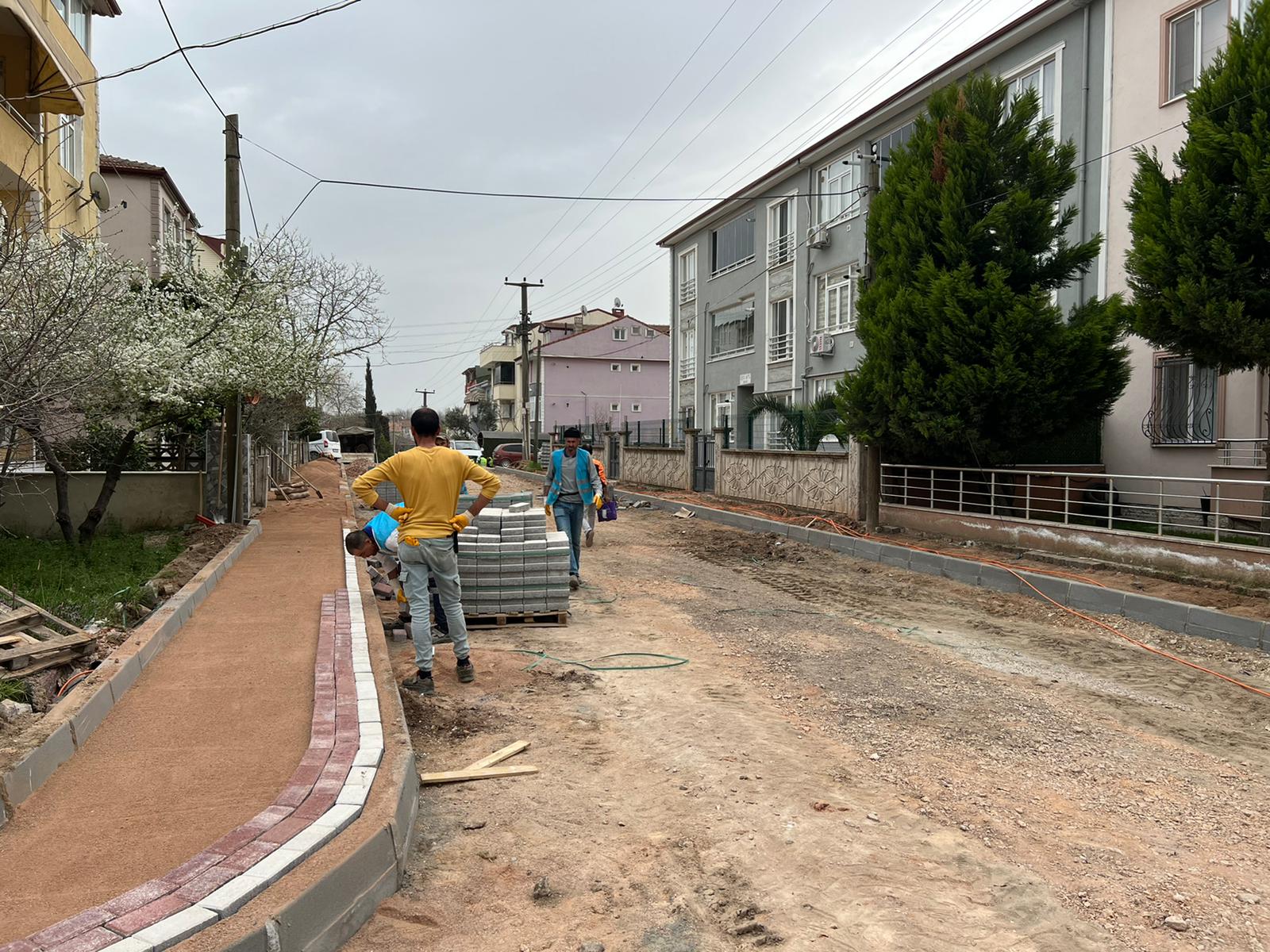 İSU, DERİNCE’DE YOĞUN ÇALIŞMALAR GERÇEKLEŞTİRİYOR