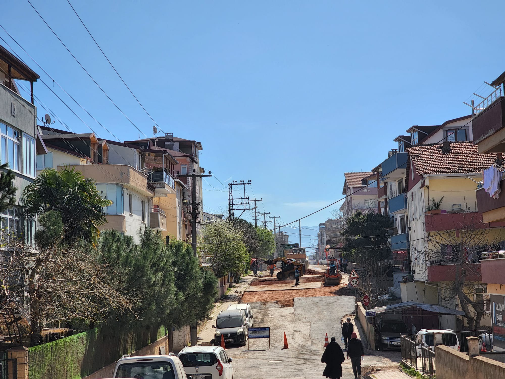 İSU, DERİNCE’DE YOĞUN ÇALIŞMALAR GERÇEKLEŞTİRİYOR