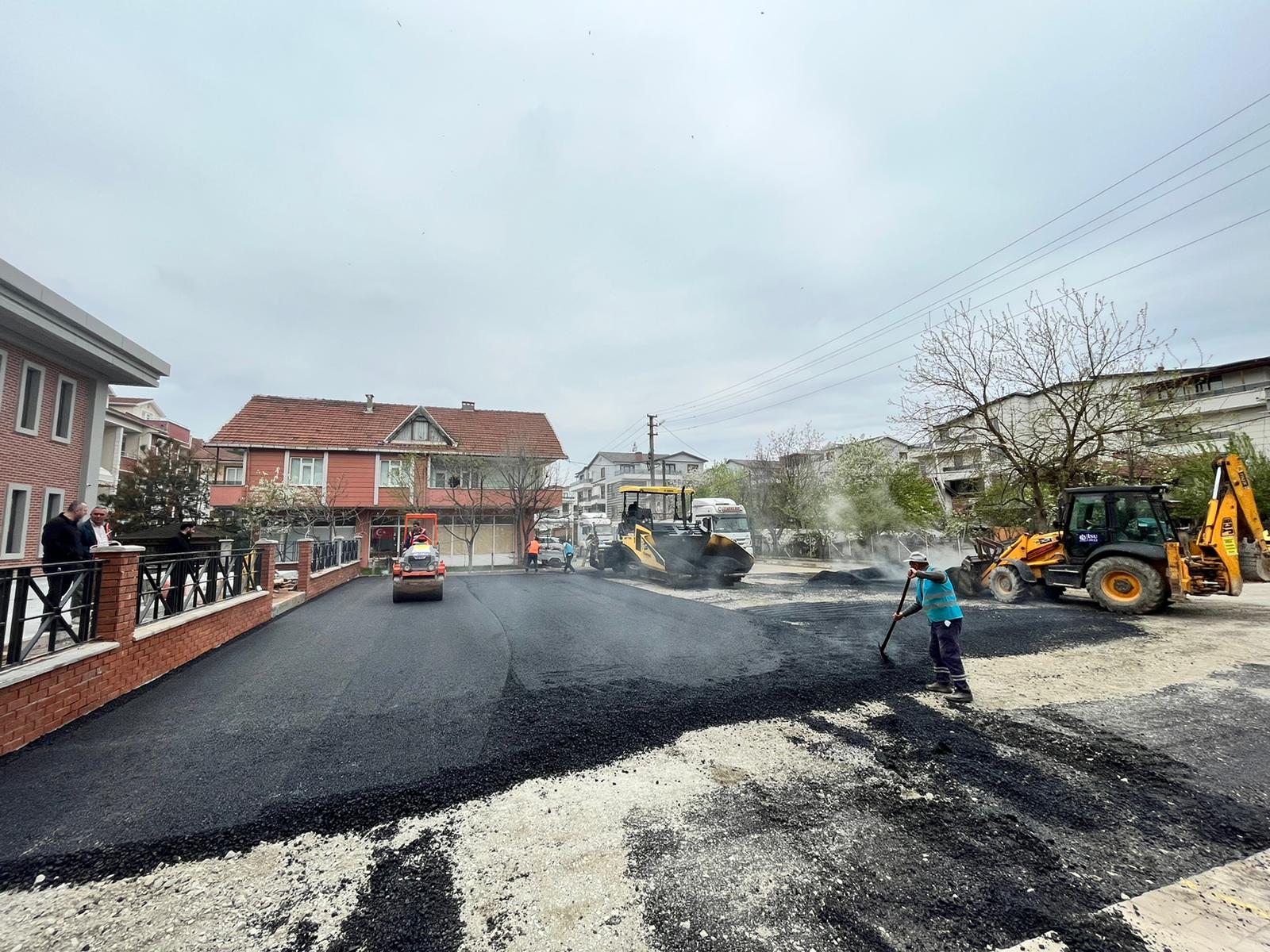 BAŞİSKELE BARBAROS MAHALLESİNDE ÜSTYAPI ÇALIŞMALARI YAPILIYOR